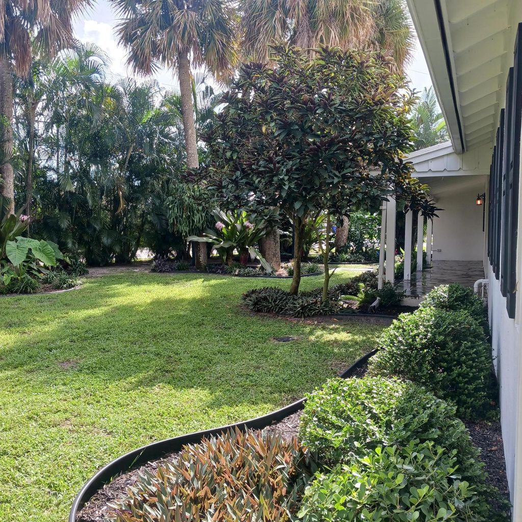 Photo of 2341 NE Park Street #6, Jensen Beach, FL 34957 (MLS # R11021280)