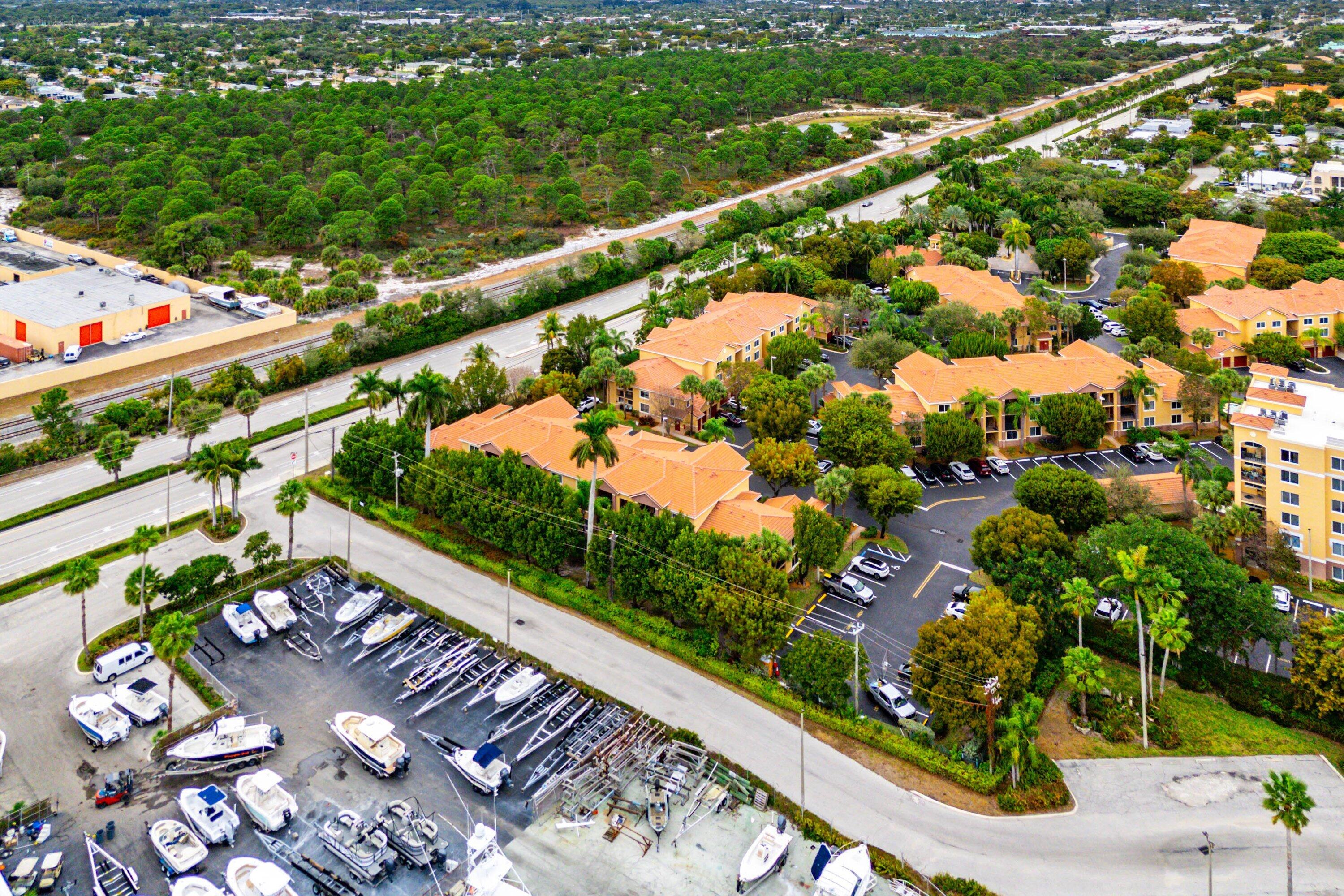 HYPOLUXOS MARINERS CAY CONDO - Residential Lease