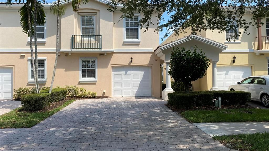 Photo of 407 Capistrano Drive, Palm Beach Gardens, FL 33410 (MLS # R10709530)