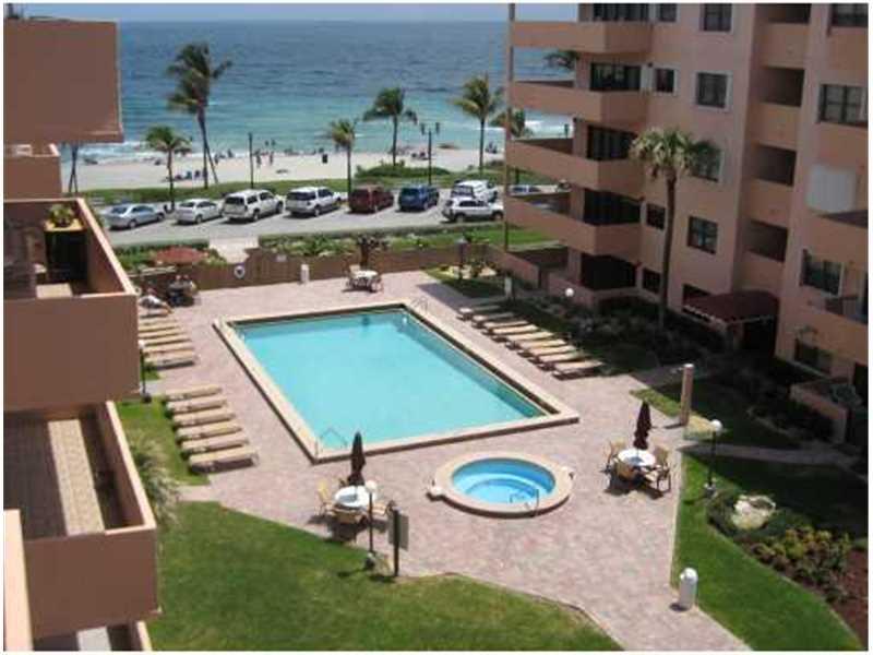 BEACH HOUSE - Residential