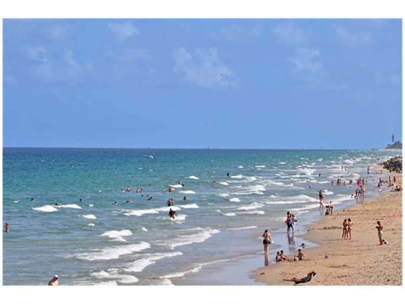 BEACH HOUSE - Residential