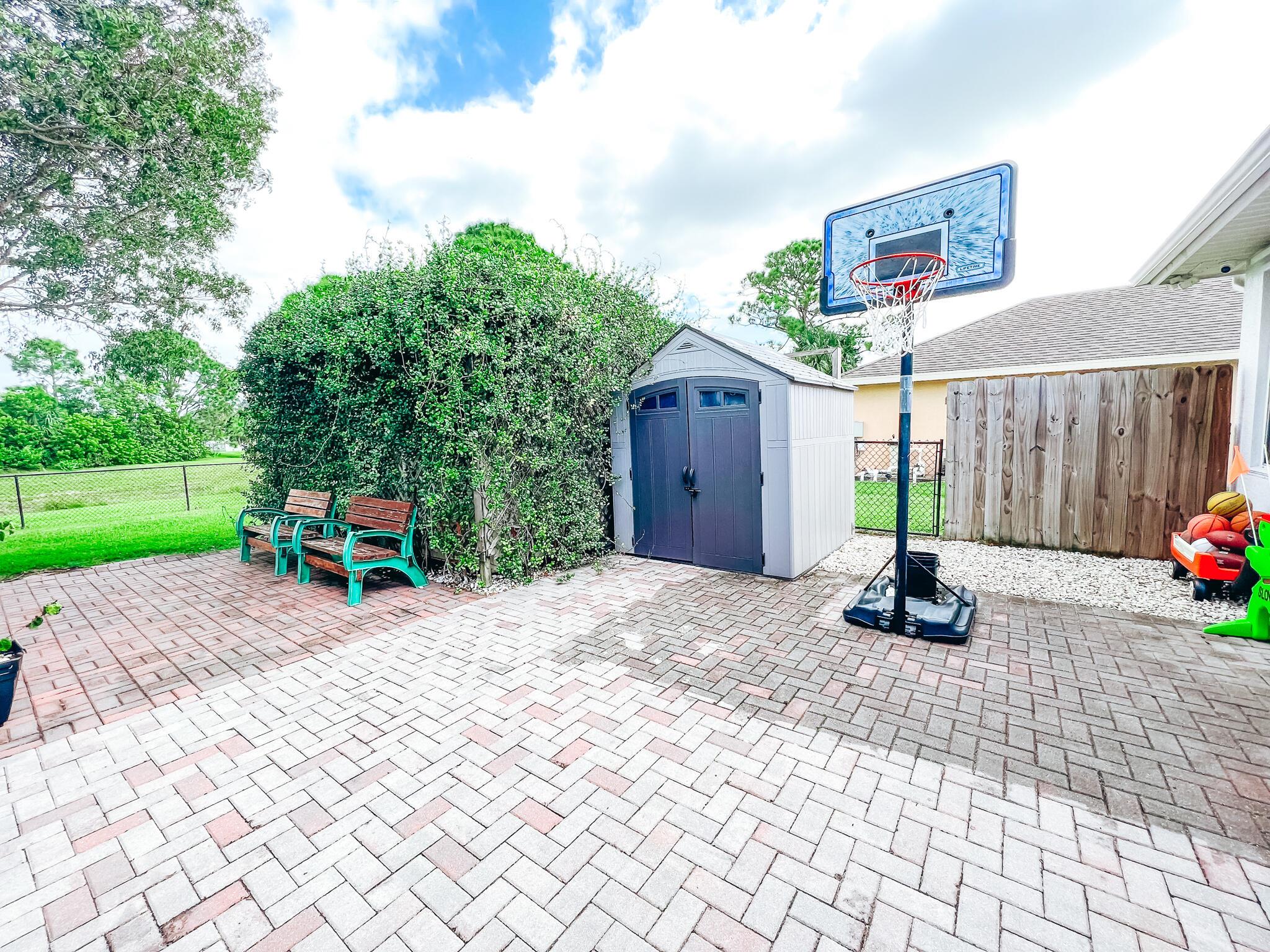 PORT ST LUCIE SECTION 44 - Residential