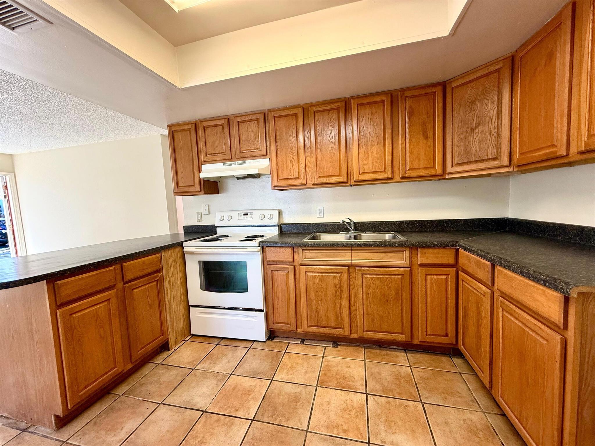 NORTH PALM BCH 3 - Residential Lease