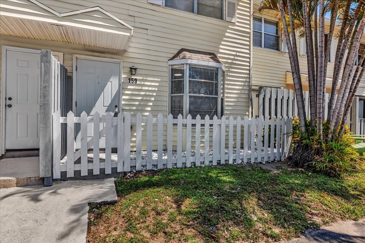 159 SW 3rd St 159