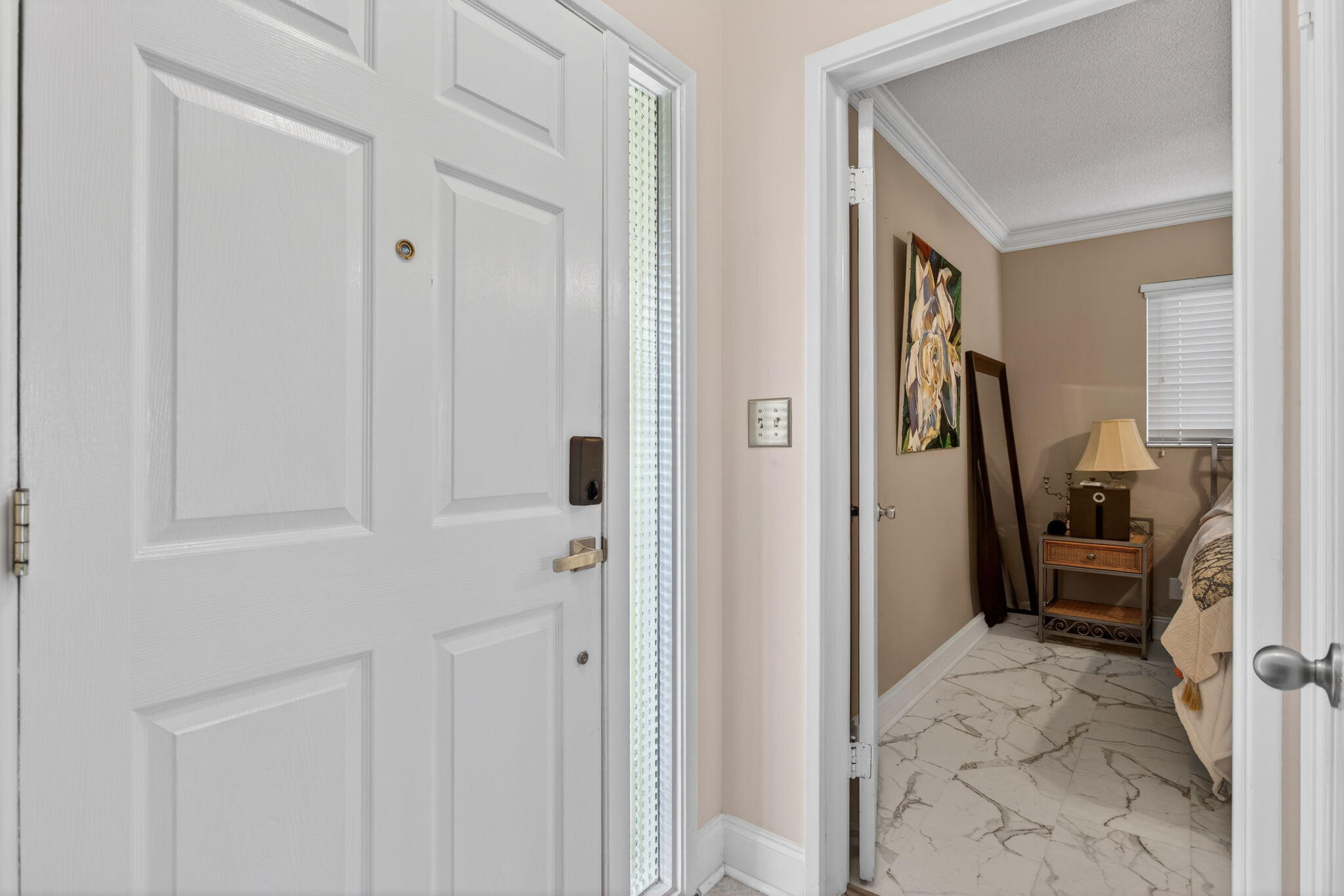 HAMPTON HOUSE CONDO - Residential