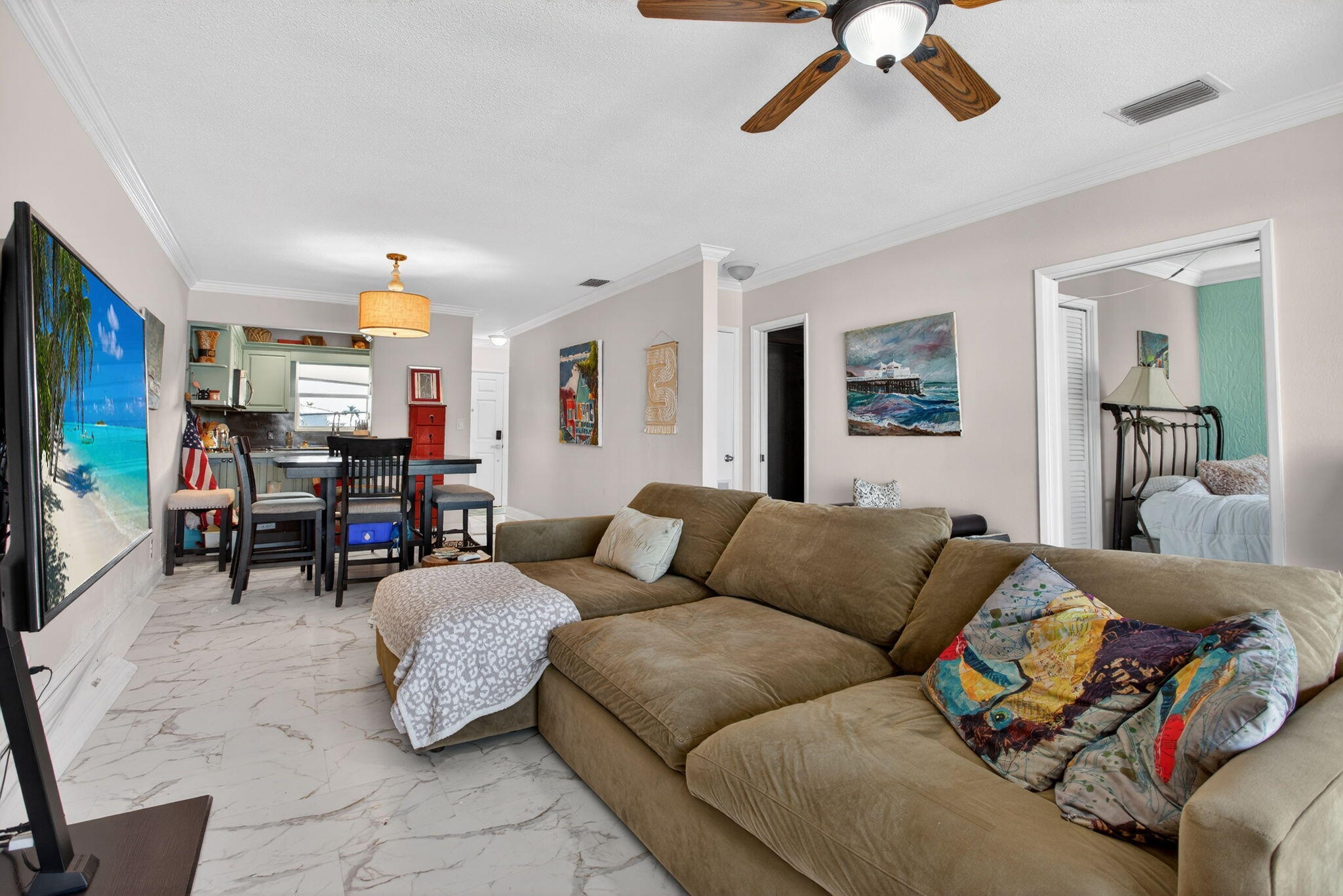 HAMPTON HOUSE CONDO - Residential