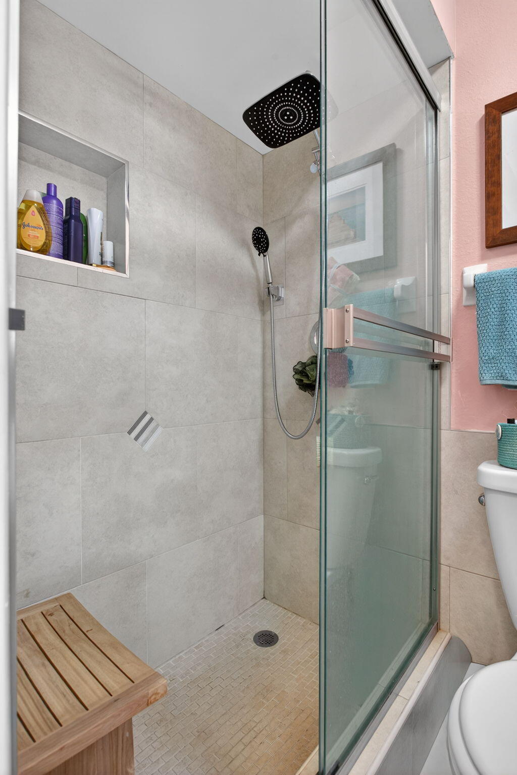 HAMPTON HOUSE CONDO - Residential