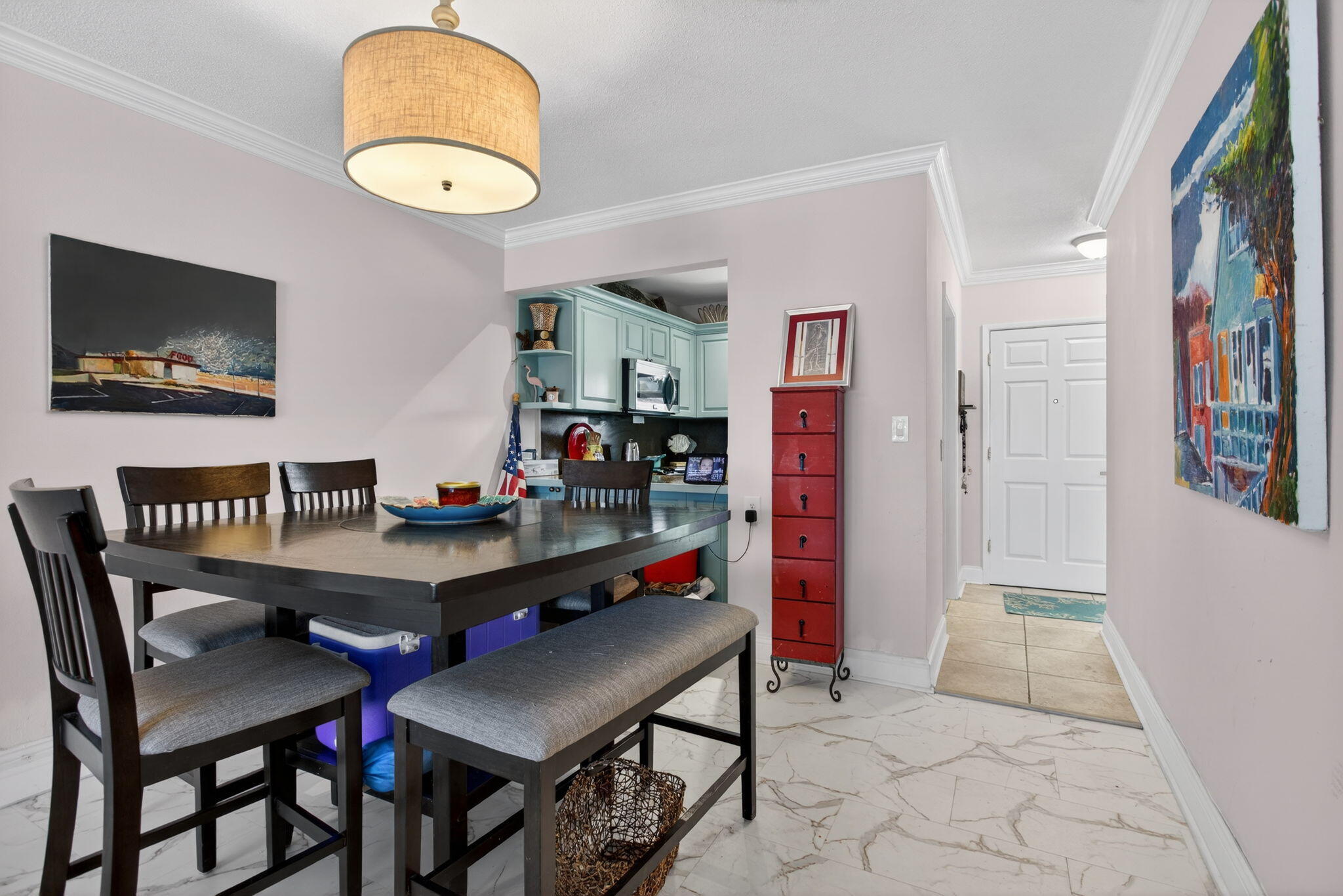 HAMPTON HOUSE CONDO - Residential