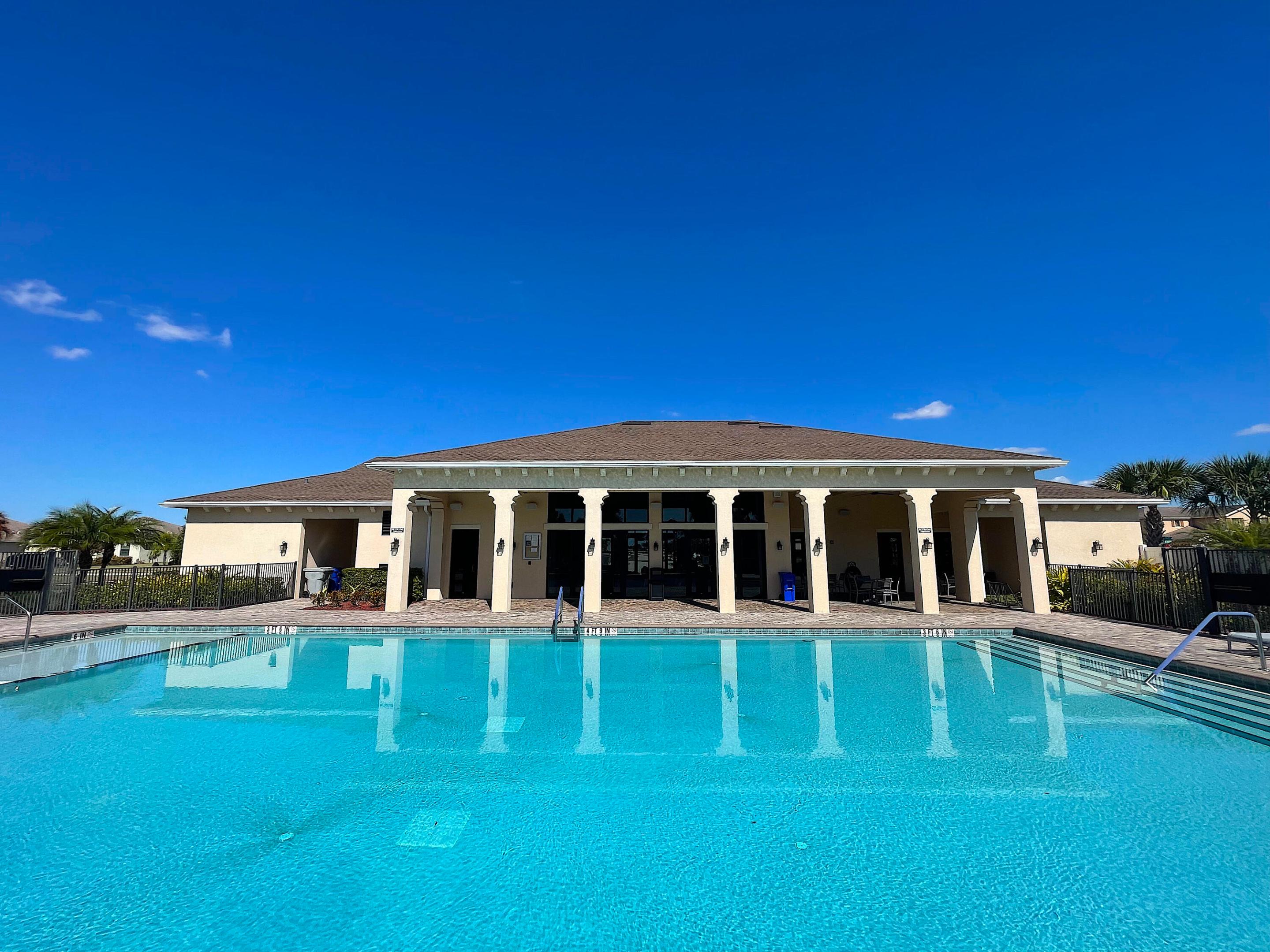 VERONA TRACE SUB & THE VILLAS AT VERONA TRACE - Residential