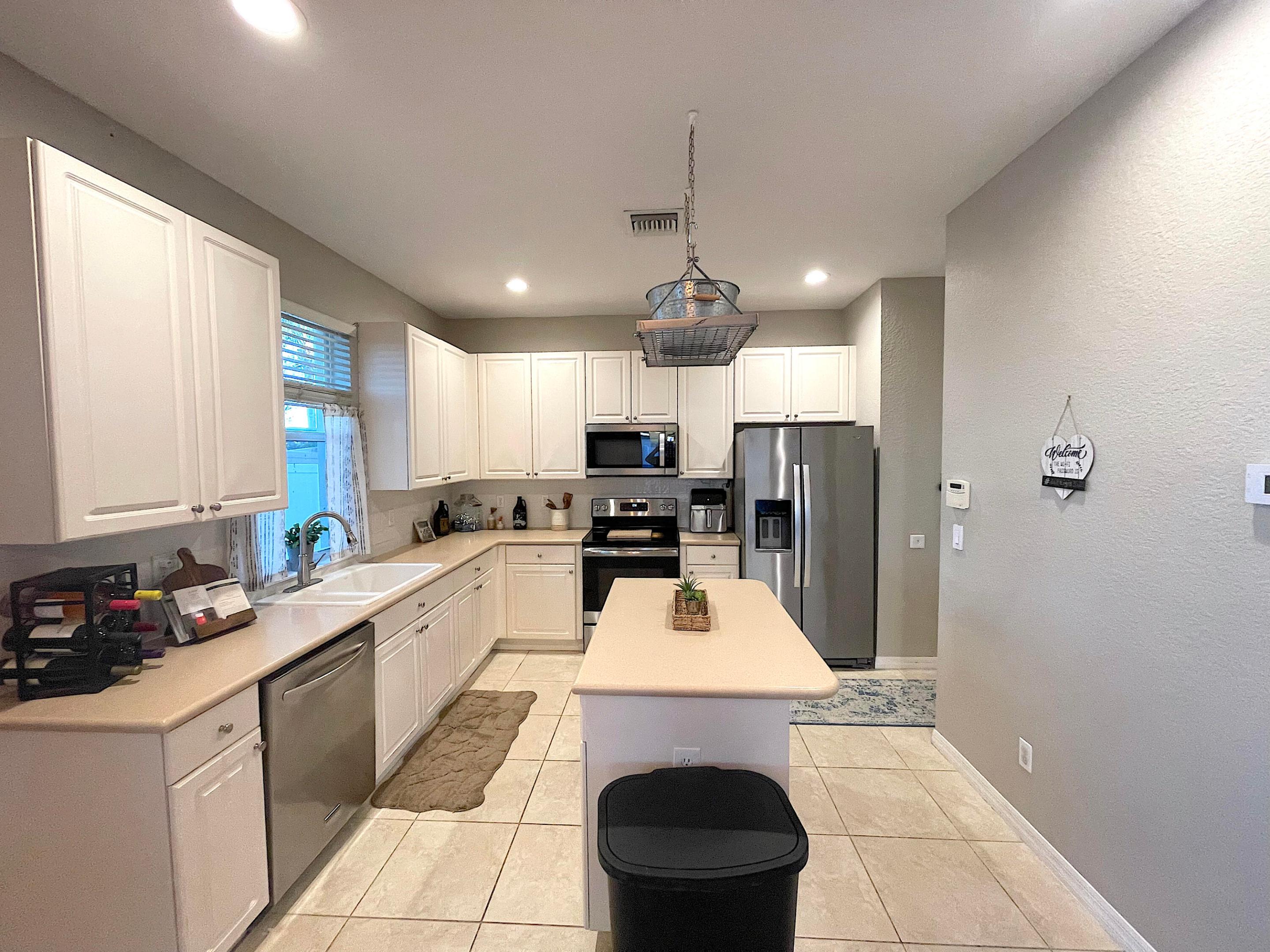 VERONA TRACE SUB & THE VILLAS AT VERONA TRACE - Residential