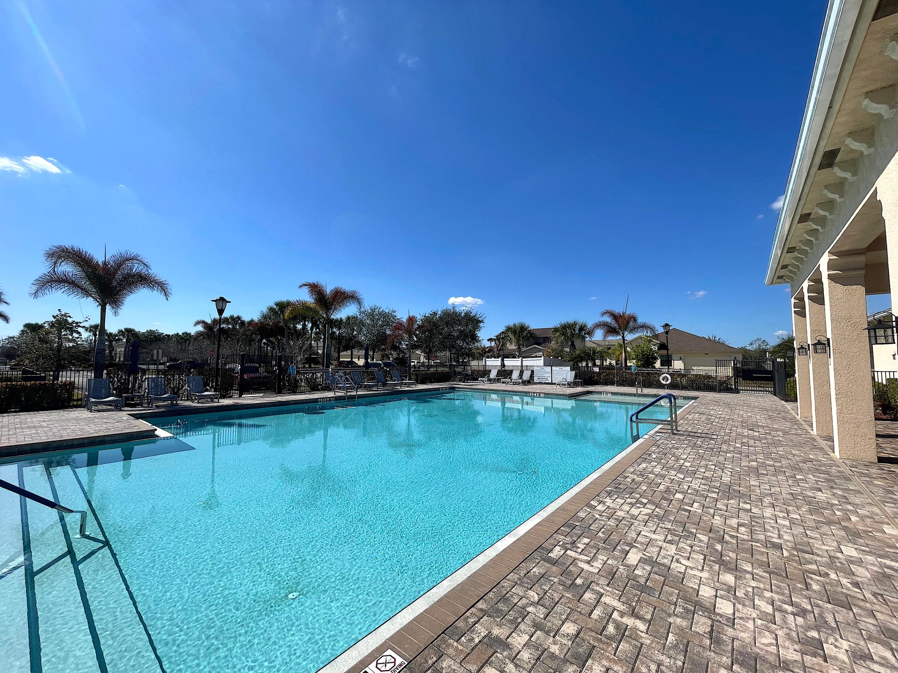 VERONA TRACE SUB & THE VILLAS AT VERONA TRACE - Residential
