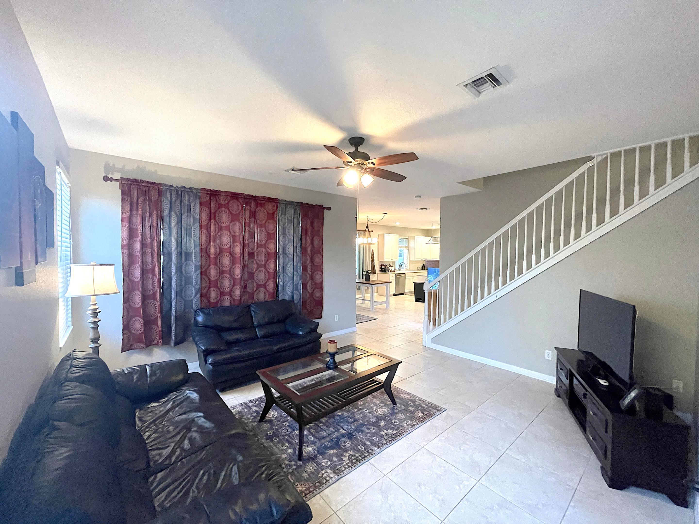 9895 E Verona Circle, Vero Beach, FL, 32966/$414,900 4 9895 E Verona Circle
