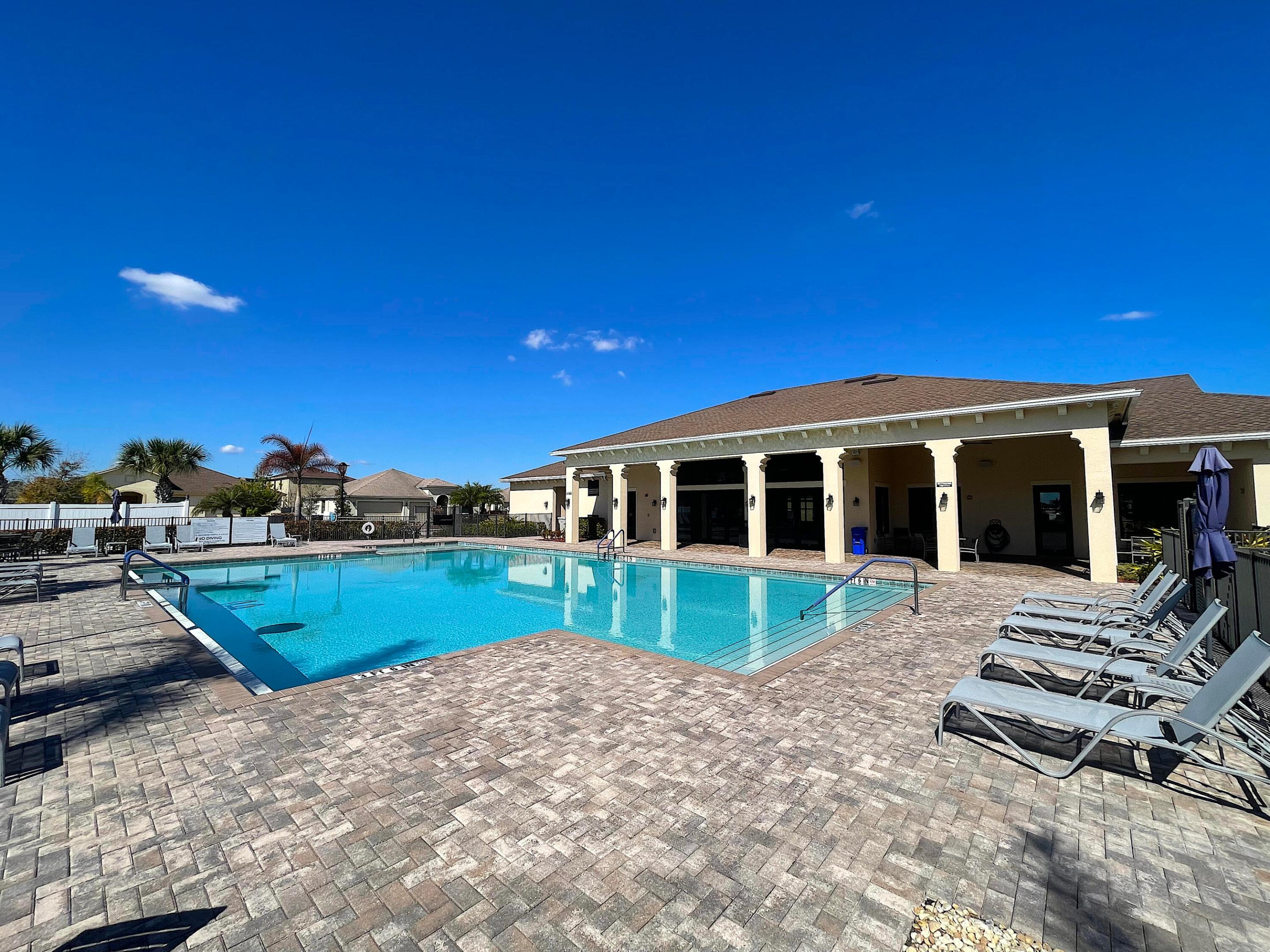 VERONA TRACE SUB & THE VILLAS AT VERONA TRACE - Residential
