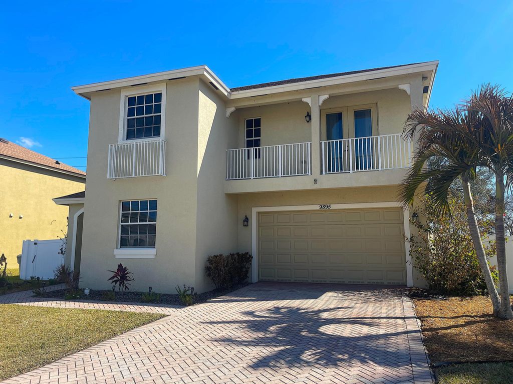 Photo of 9895 E Verona Circle, Vero Beach, FL 32966 (MLS # R11162425)