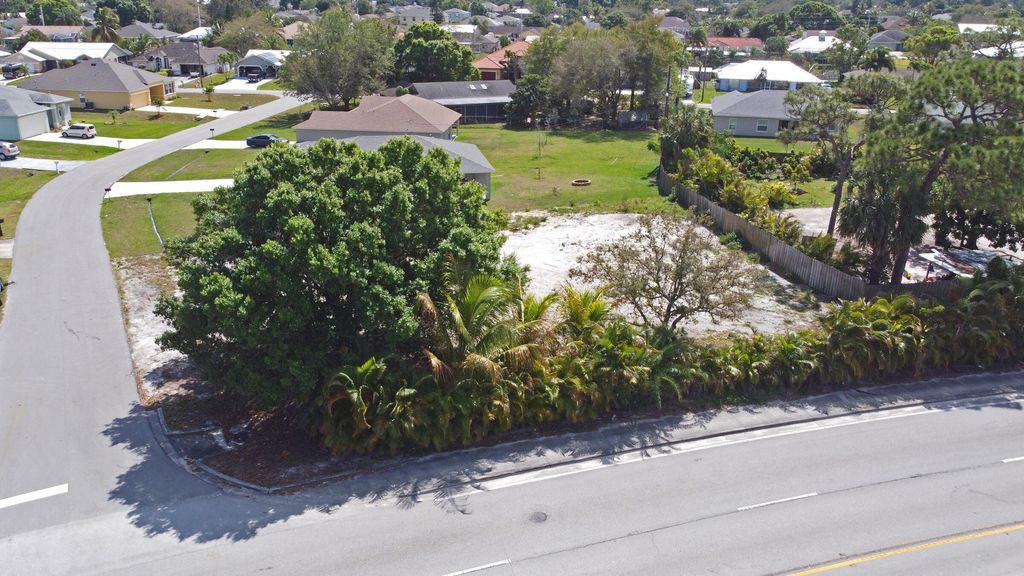 Photo of 198 NE St James Drive, Port Saint Lucie, FL 34983 (MLS # R10782223)