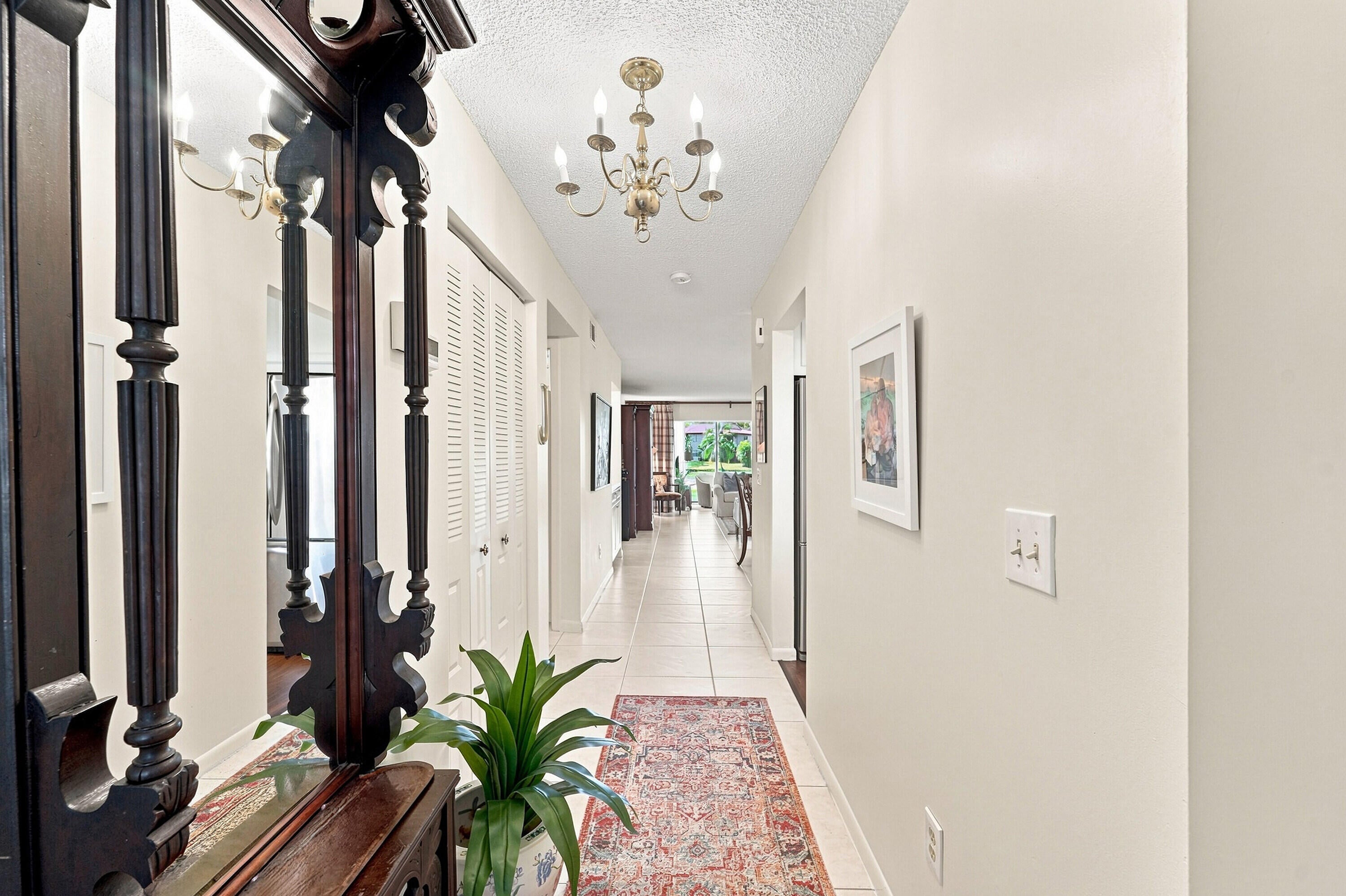 9293 VISTA DEL LAGO G