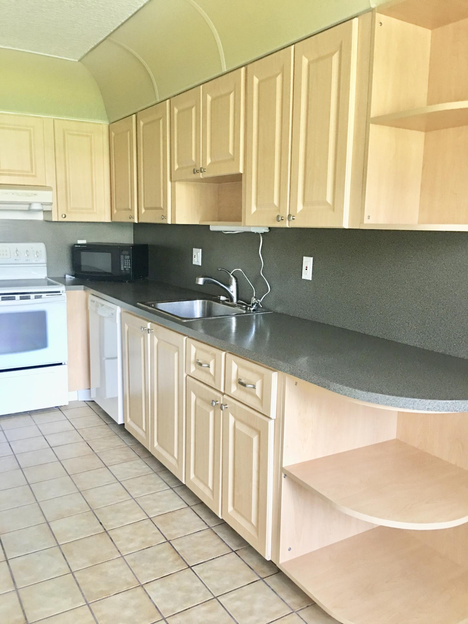 PINES OF DELRAY NORTH CONDO - Residential Lease