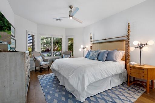 ADMIRALS COVE - Residential