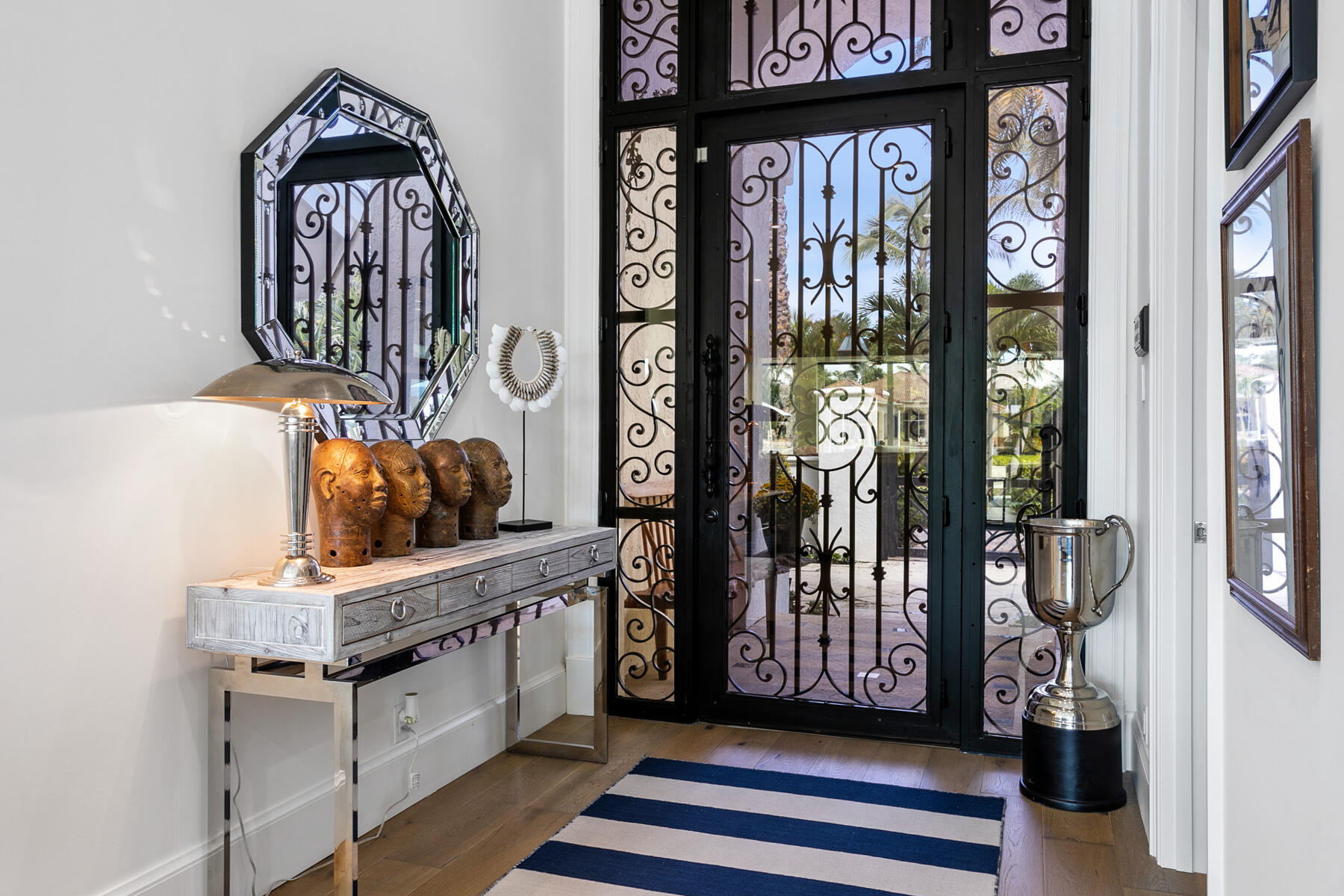 ADMIRALS COVE - Residential