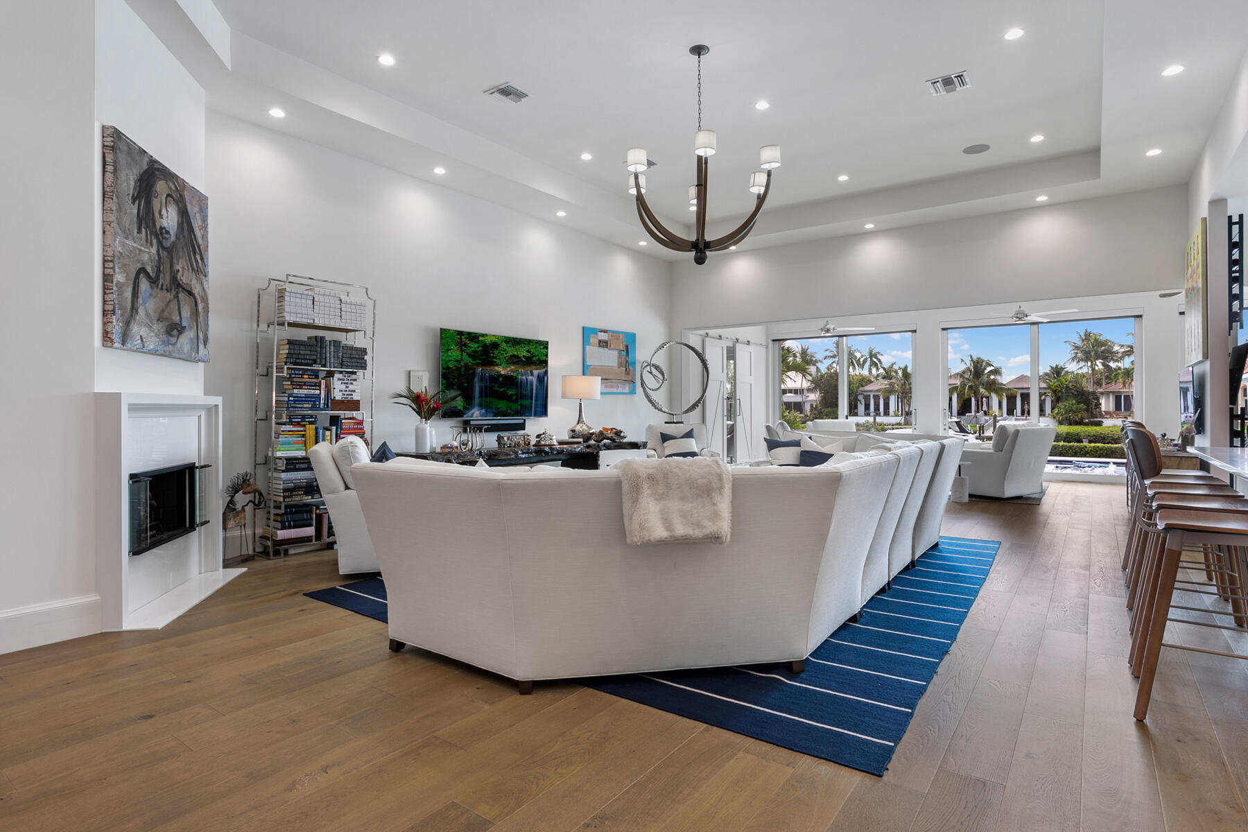 ADMIRALS COVE - Residential