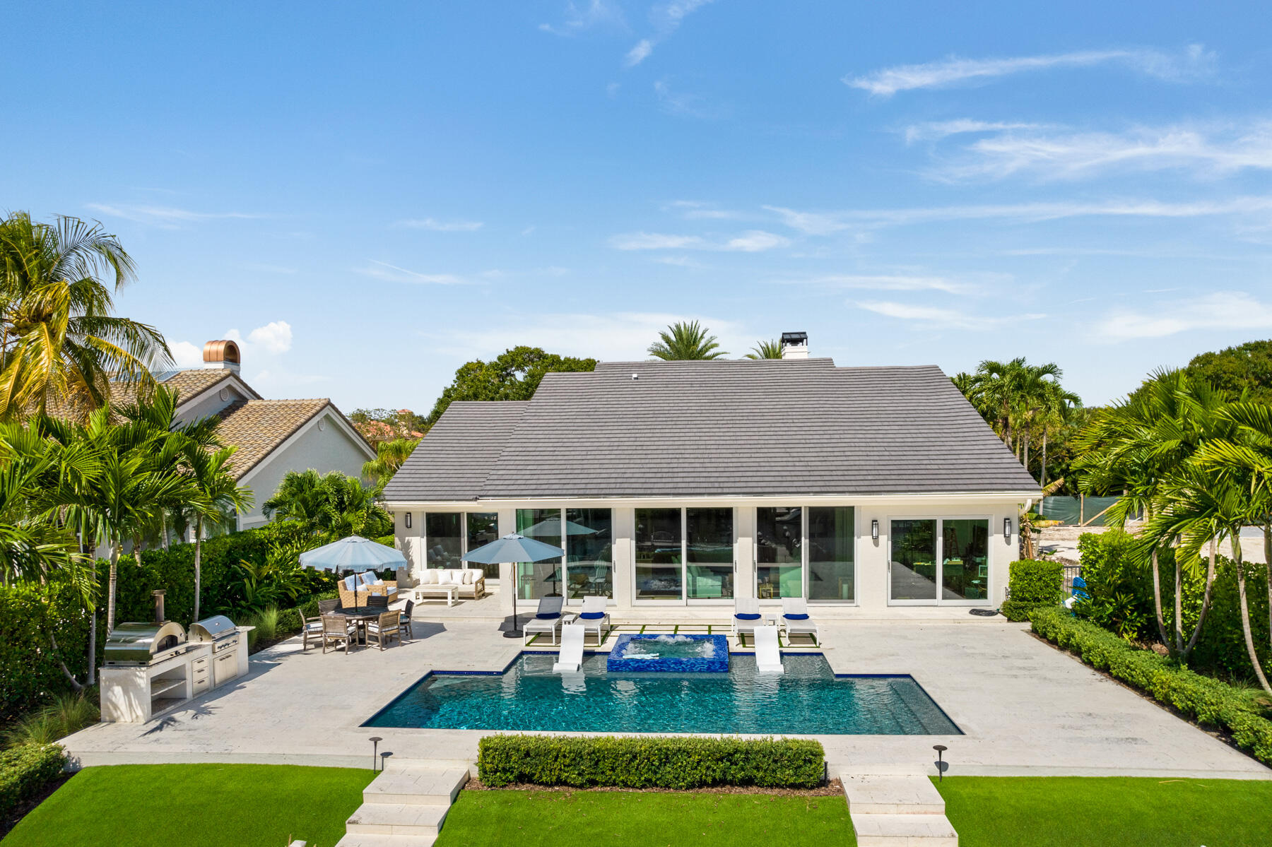 ADMIRALS COVE - Residential