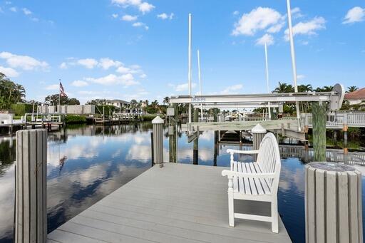 ADMIRALS COVE - Residential