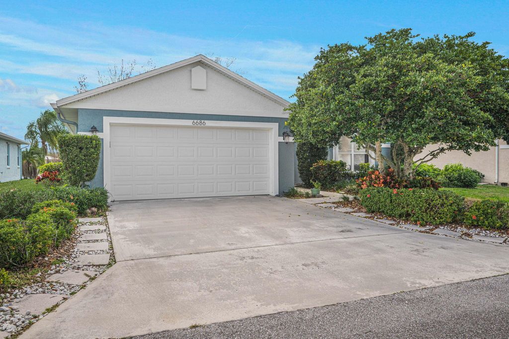 Photo of 6686 Picante Circle, Fort Pierce, FL 34951 (MLS # R10954756)