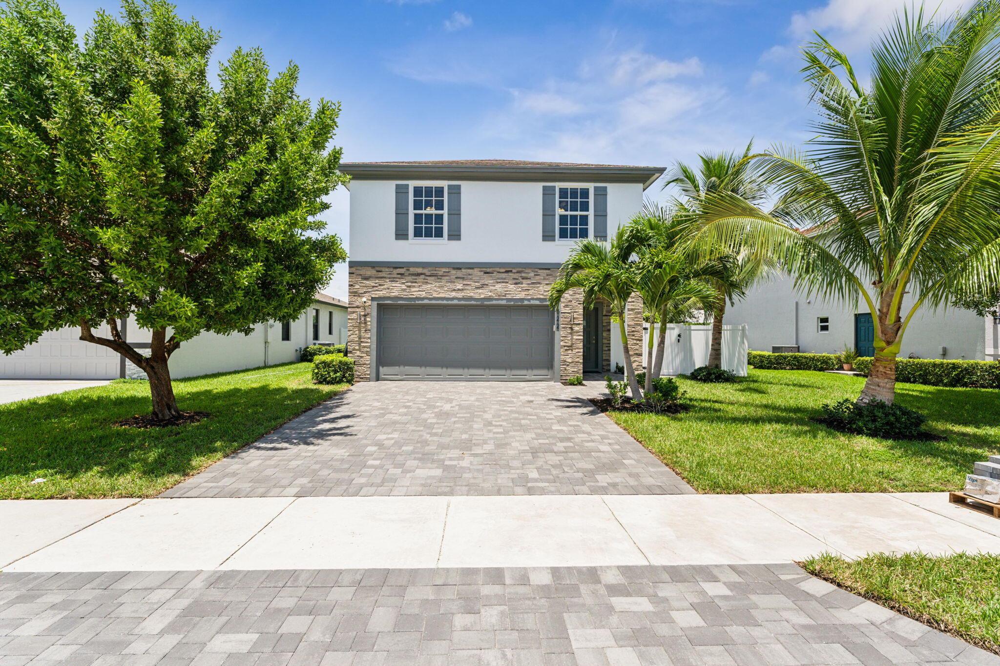 522 Lucky Lane