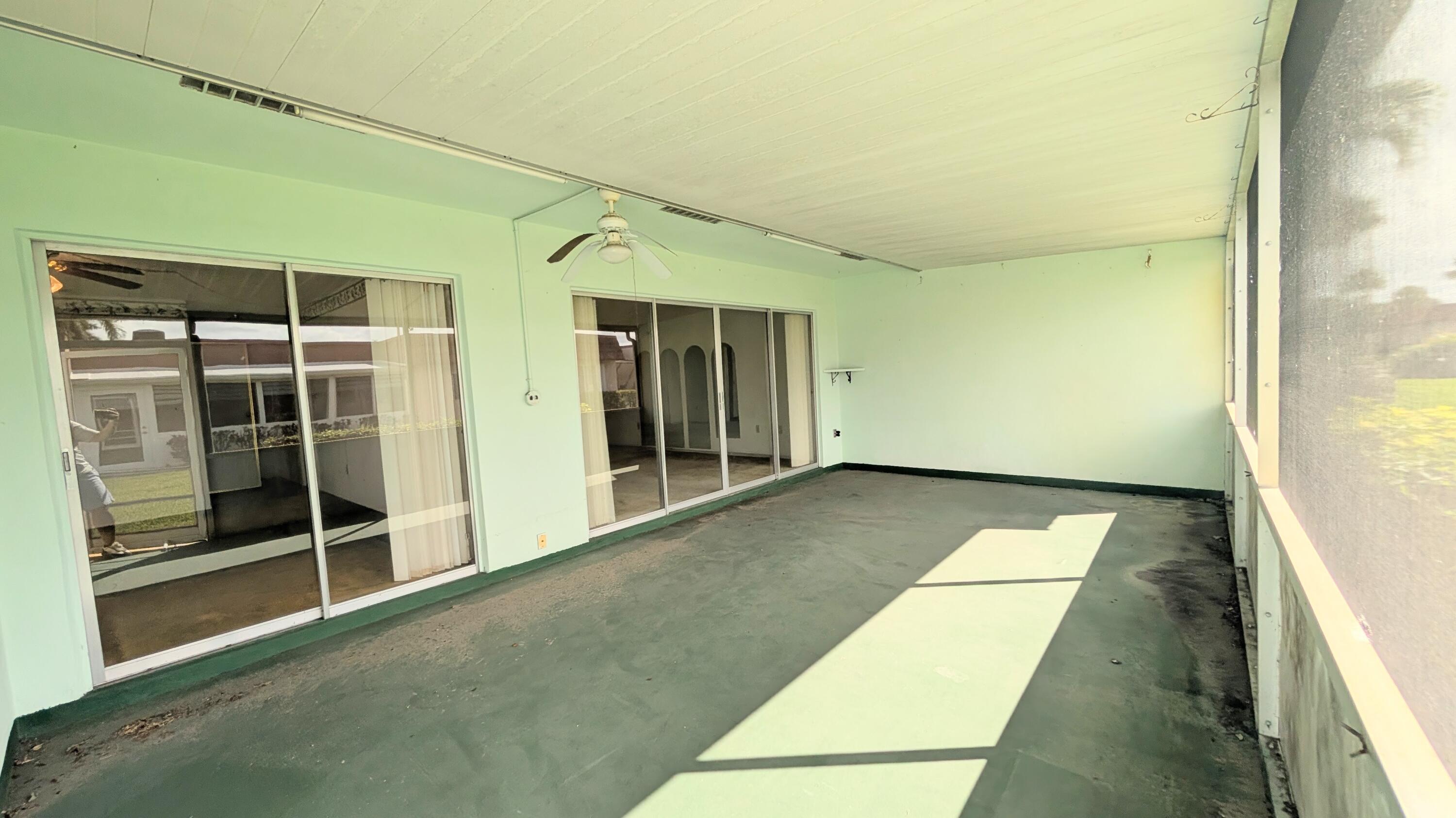 CRESTHAVEN CONDO TOWNHOMES SEC 2 - Residential