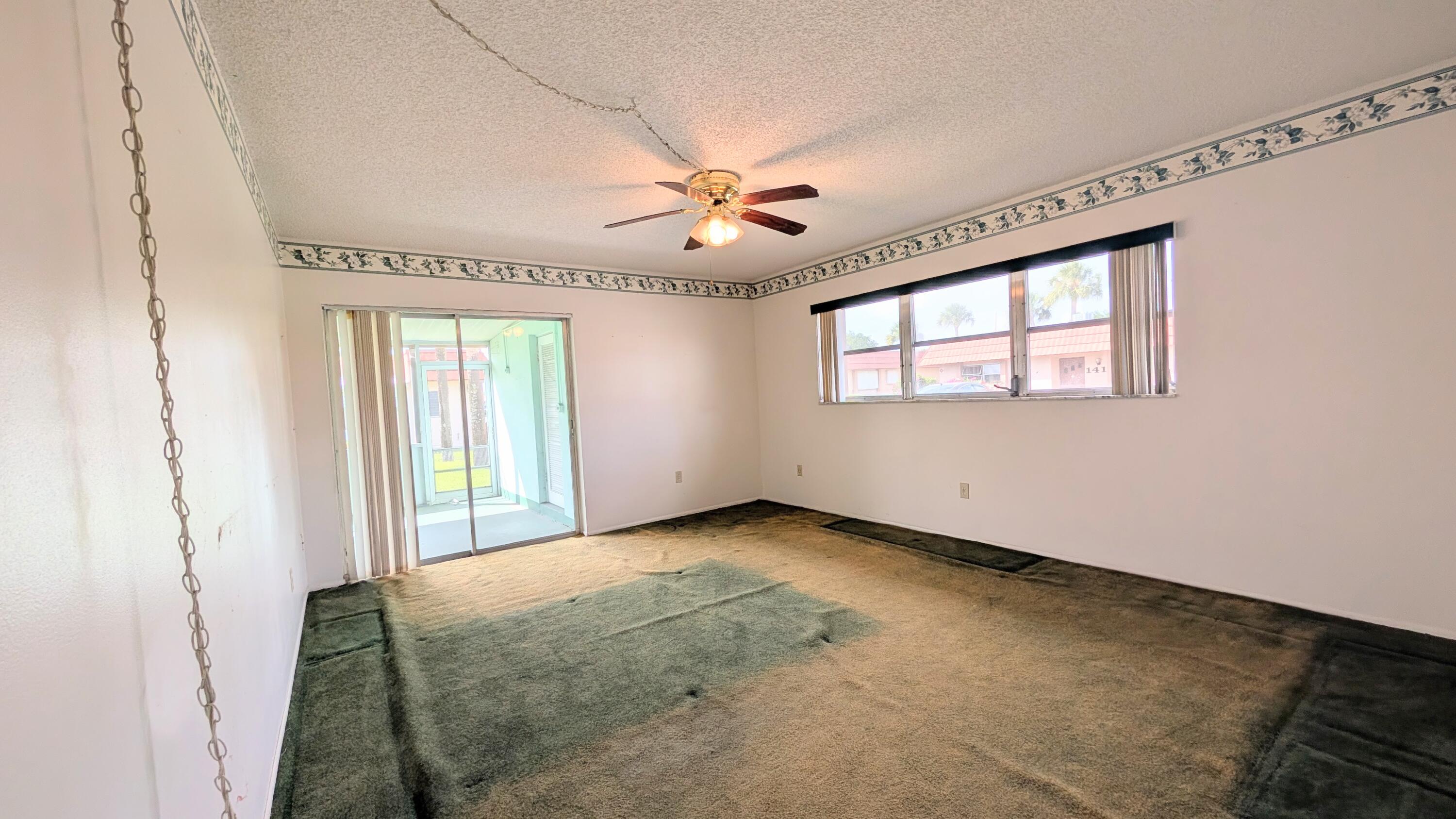 CRESTHAVEN CONDO TOWNHOMES SEC 2 - Residential