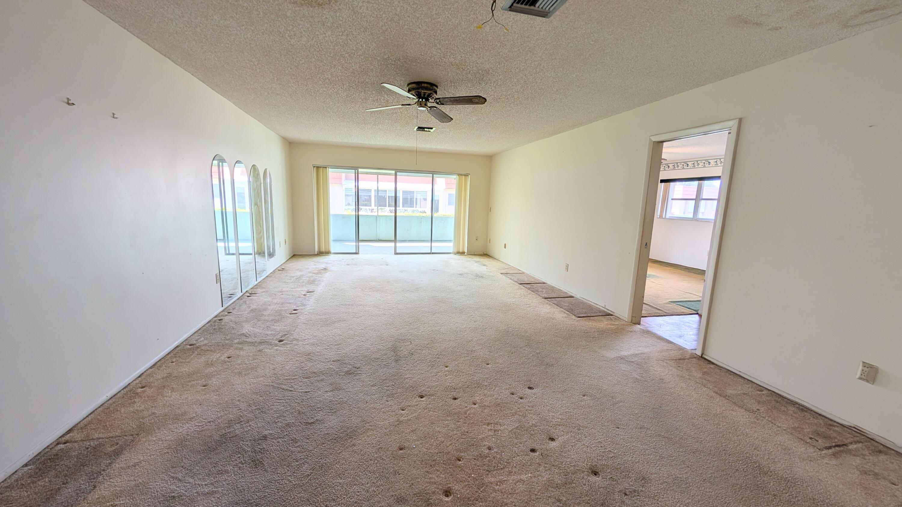 CRESTHAVEN CONDO TOWNHOMES SEC 2 - Residential