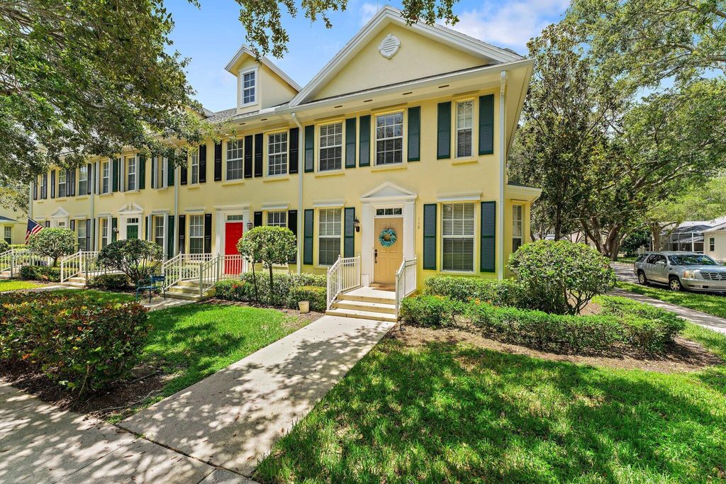 Photo of 118 Redwood Drive, Jupiter, FL 33458 (MLS # R11007635)