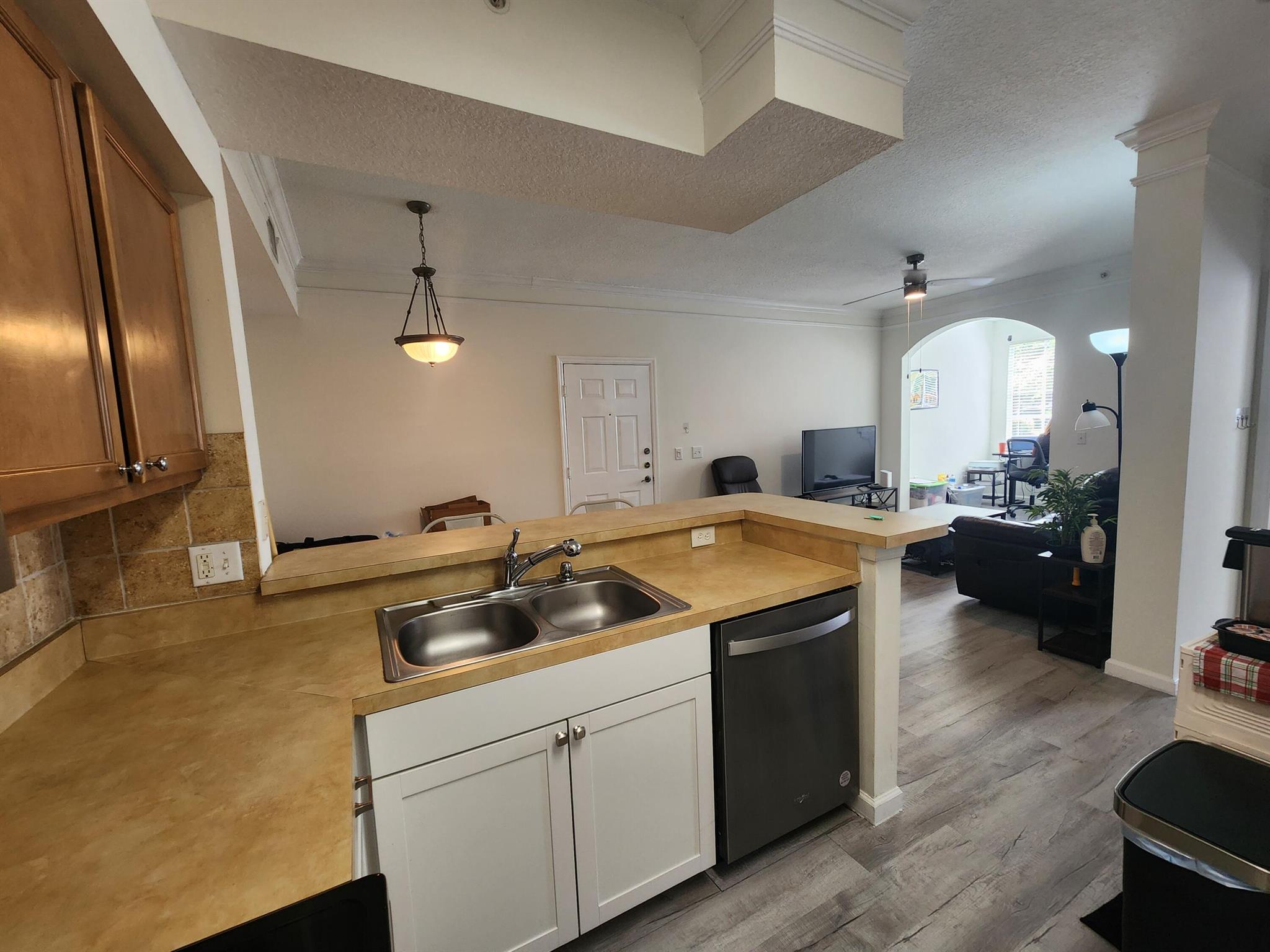 2103 Myrtlewood Circle E 2103