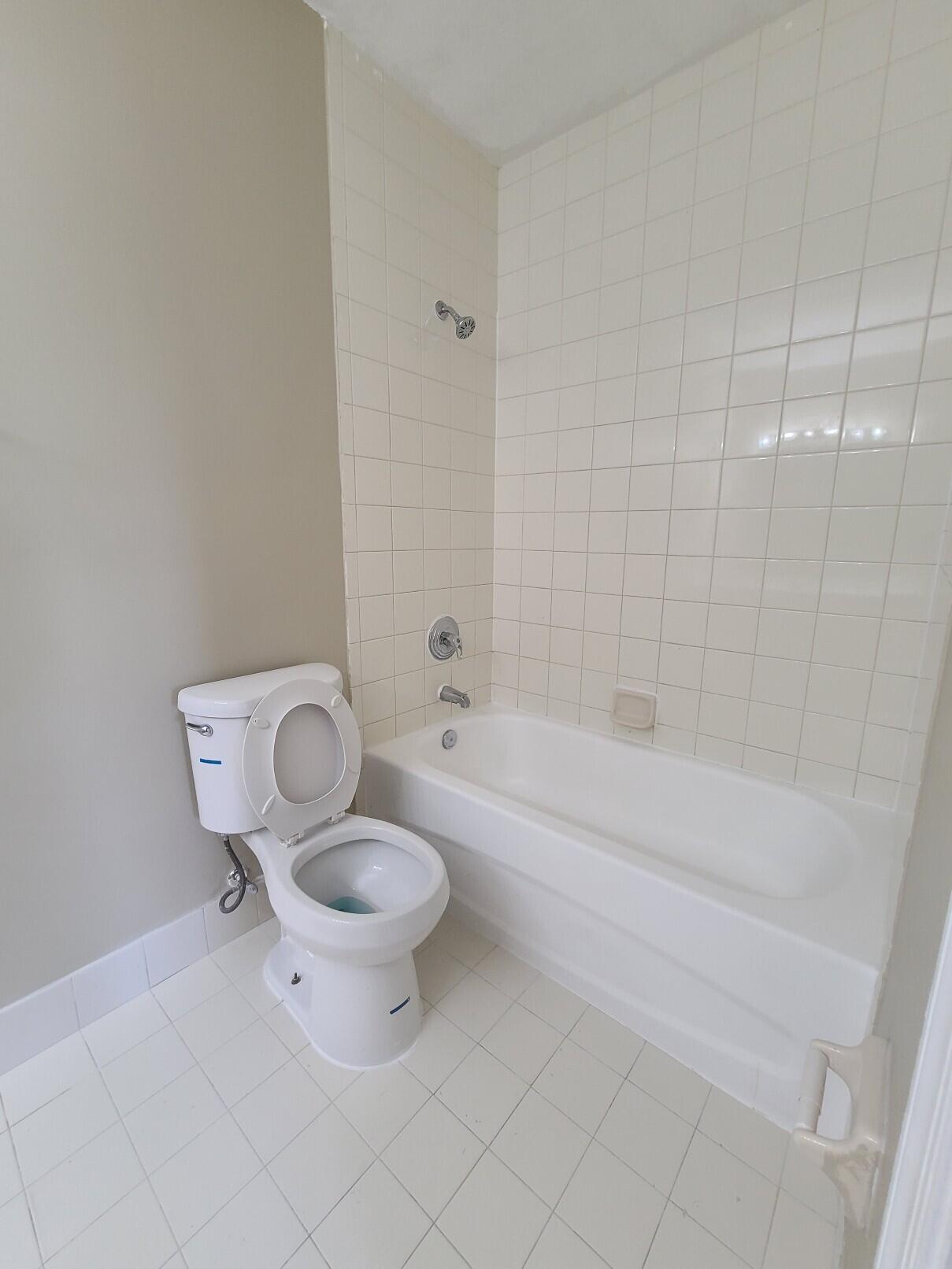 BELVEDERE ISLES CONDO NO 3 - Residential Lease