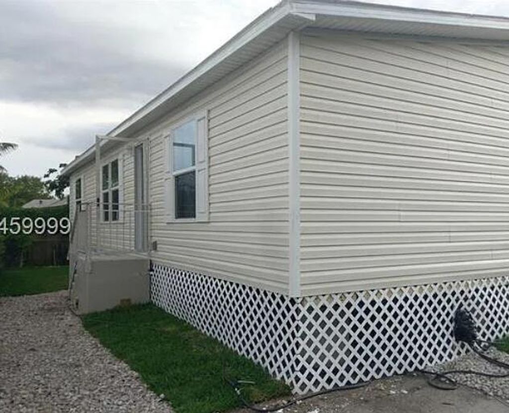 Photo of 13560 SW 7th Place, Davie, FL 33325 (MLS # B26001832)