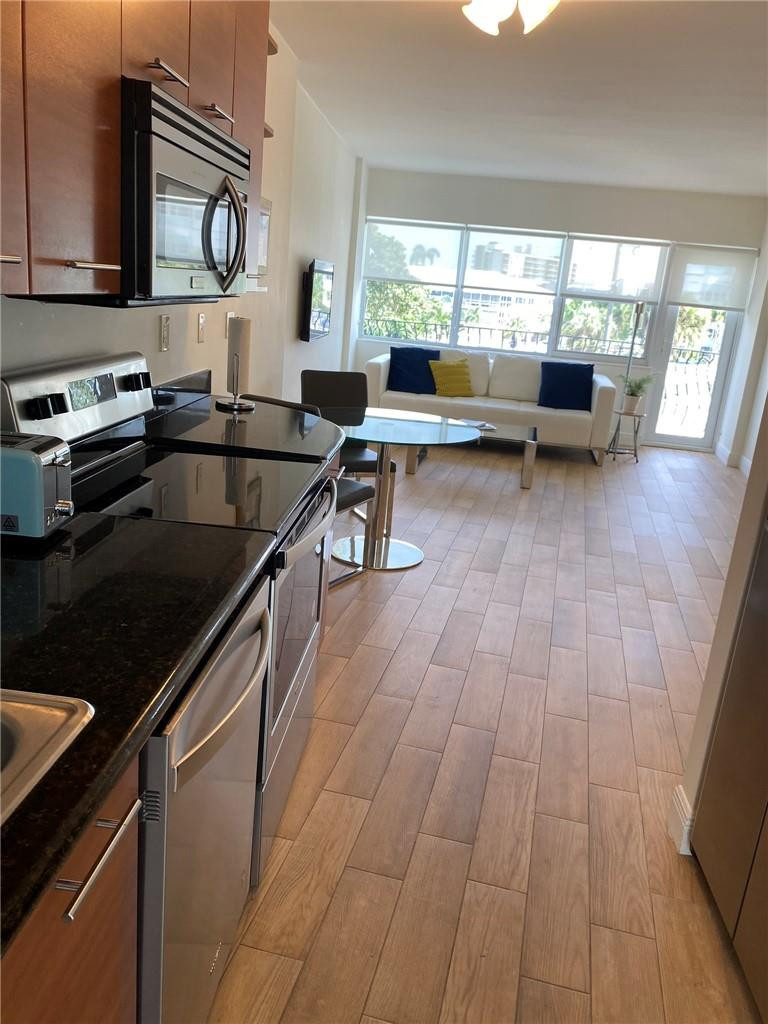 Le Cercle By The Beach - Residential