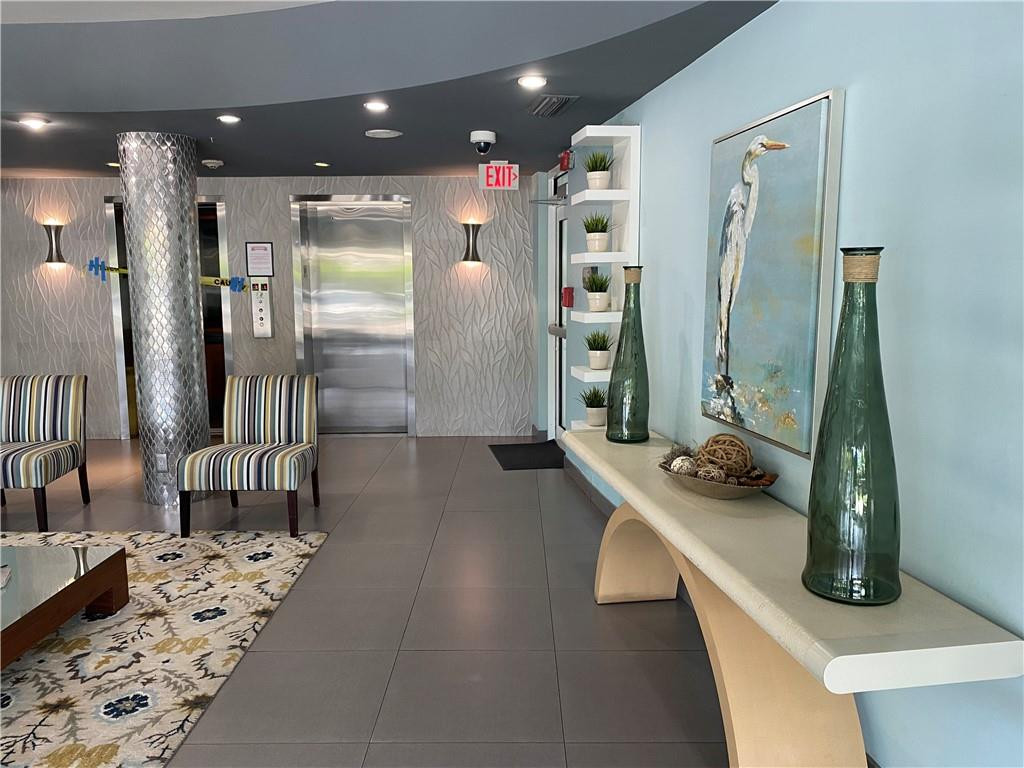 Le Cercle By The Beach - Residential