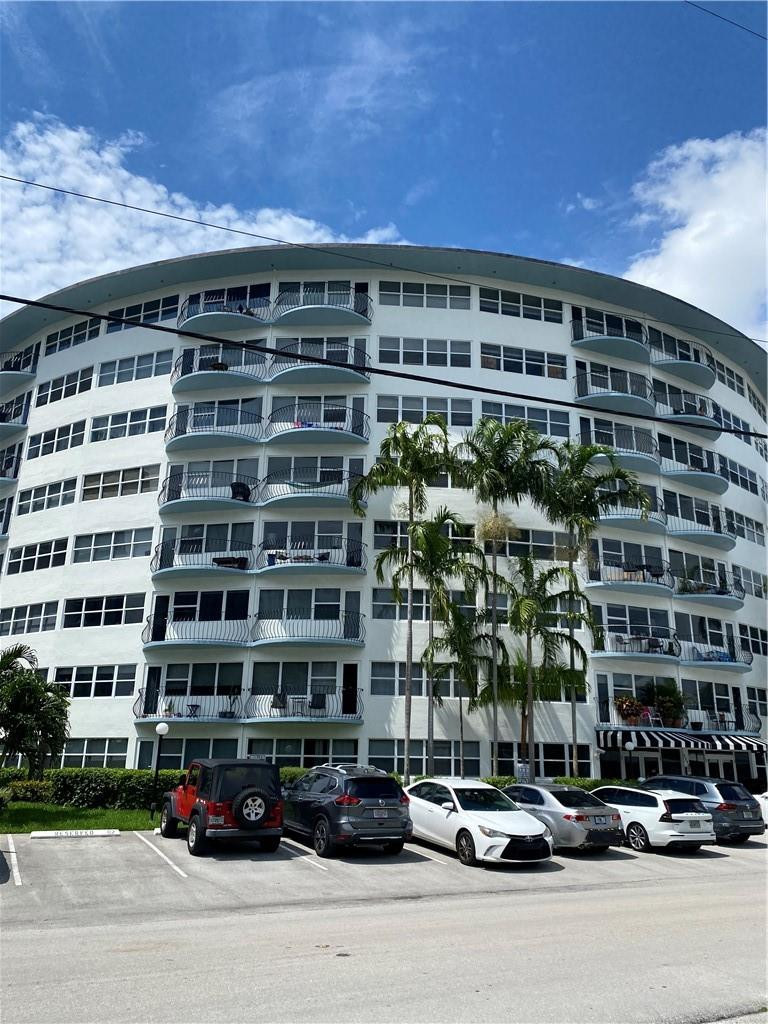 Le Cercle By The Beach - Residential