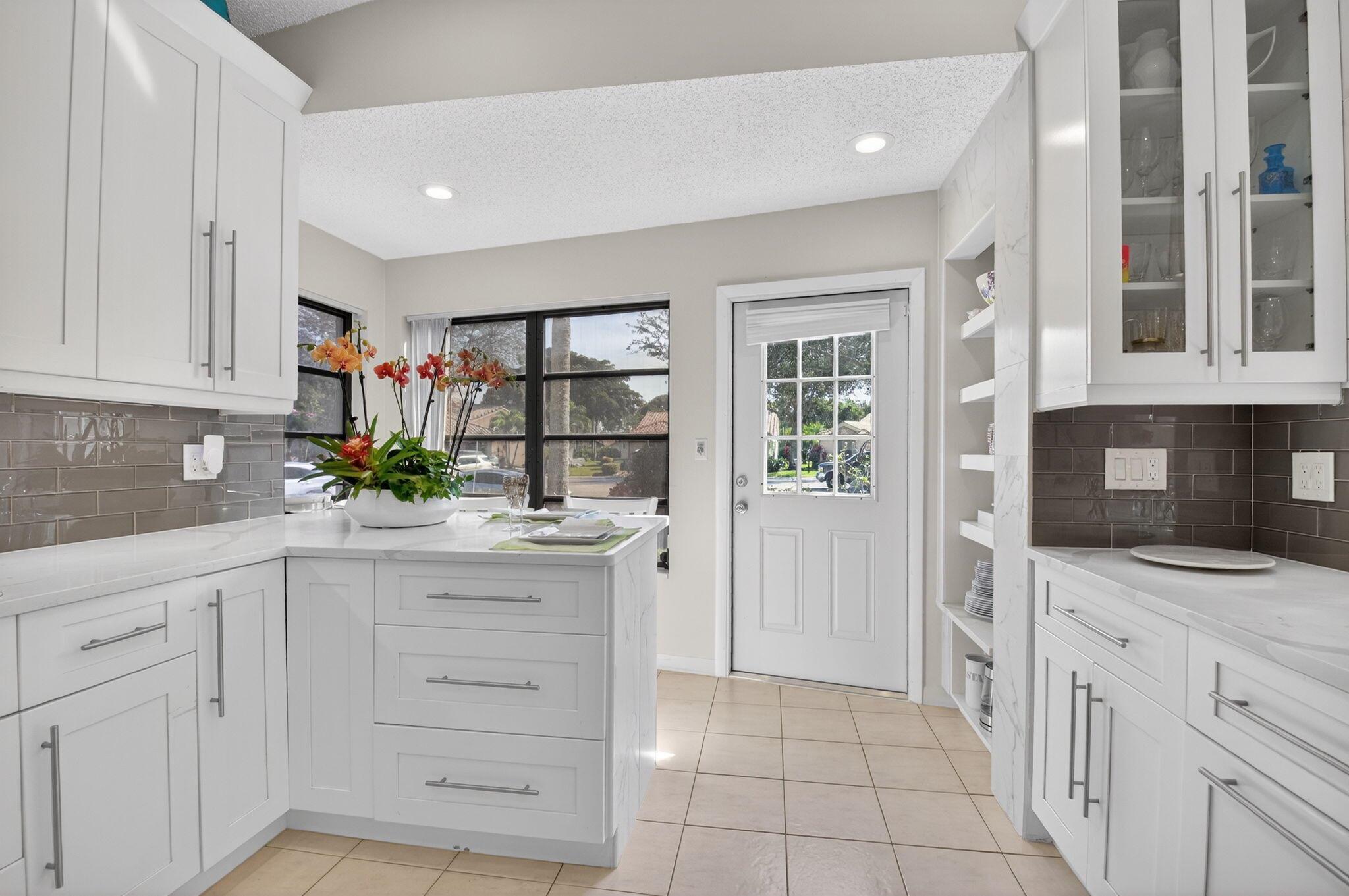 WINDWARD PALM BEACH - Residential