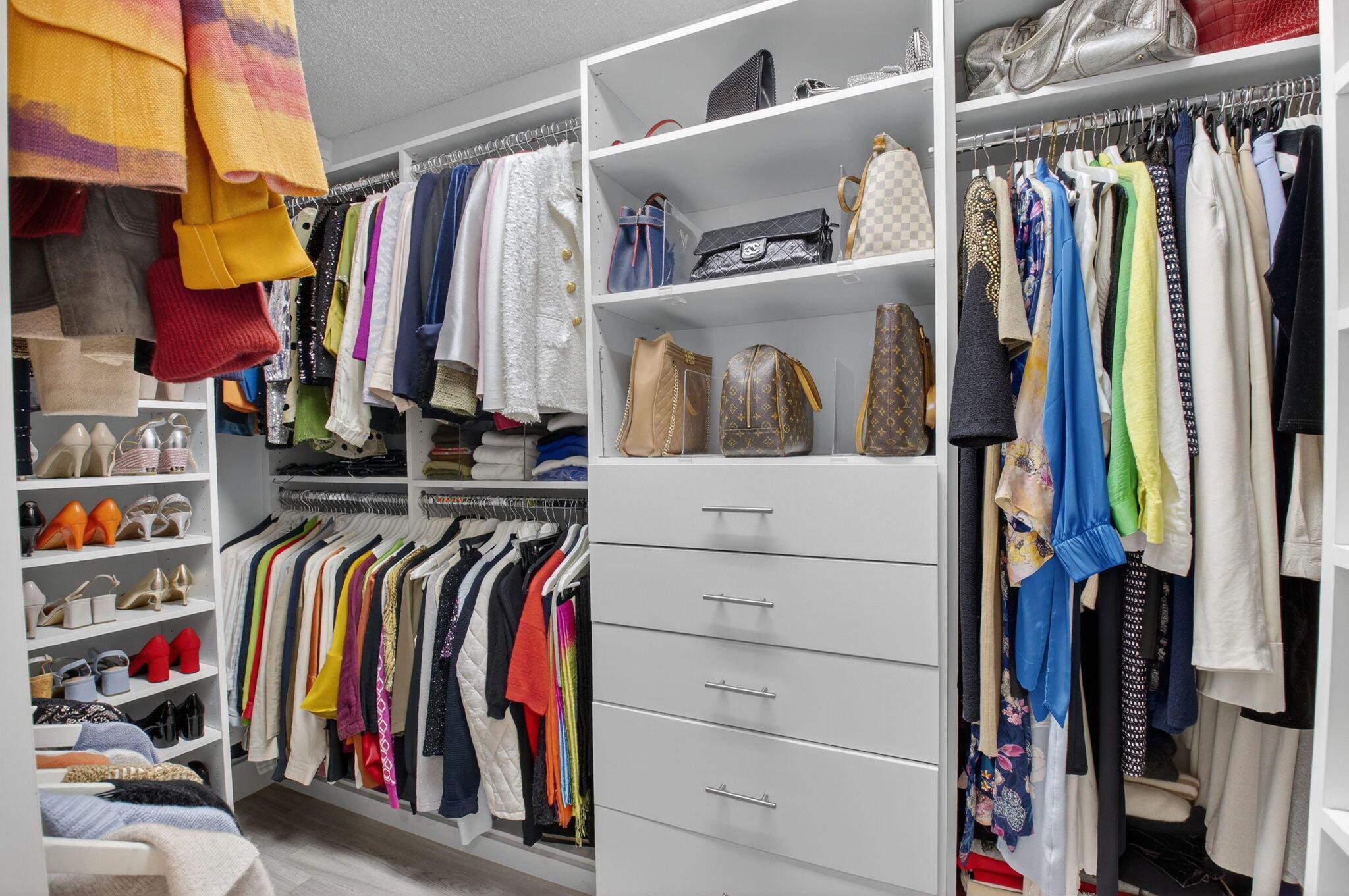 WINDWARD PALM BEACH - Residential