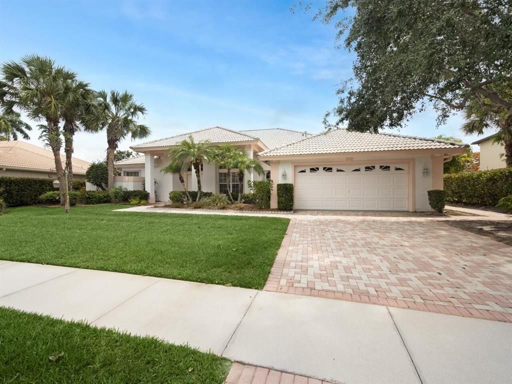 Photo of 8271 SW Skipper Drive, Stuart, FL 34997 (MLS # R10723404)