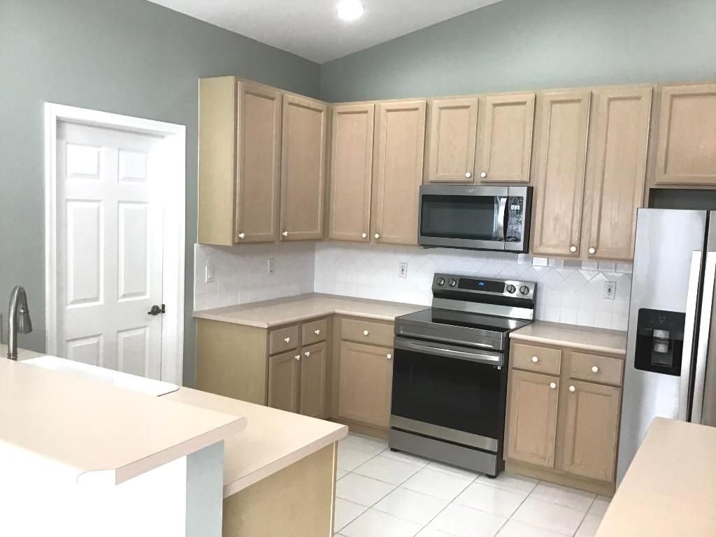 Photo of 175 Jones Creek Drive, Jupiter, FL 33458 (MLS # R10934035)