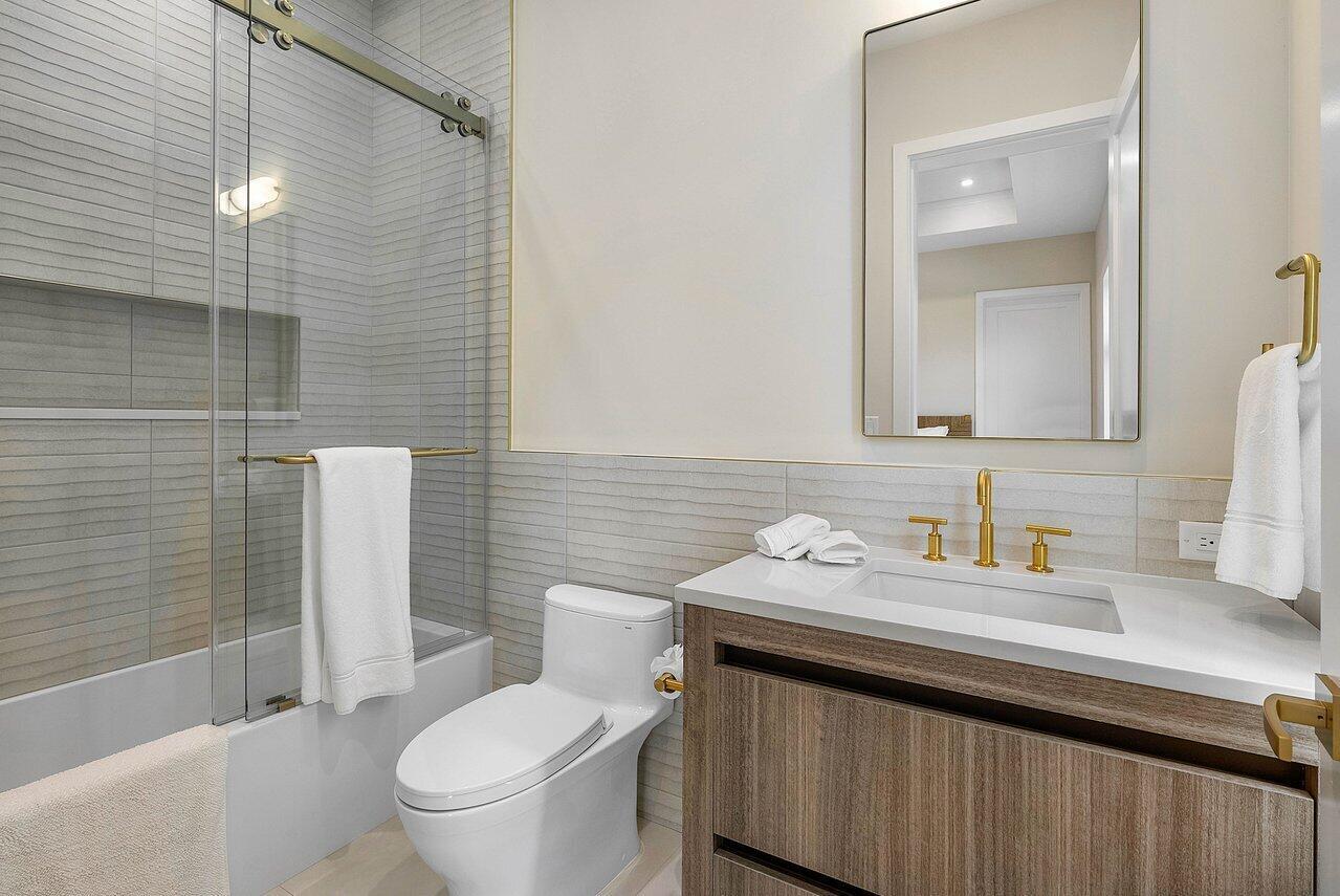 KENMONT - Residential Lease