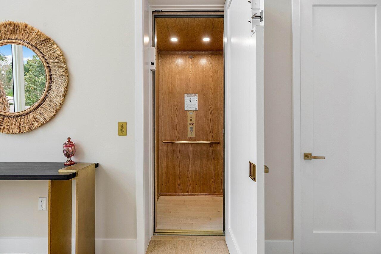 KENMONT - Residential Lease