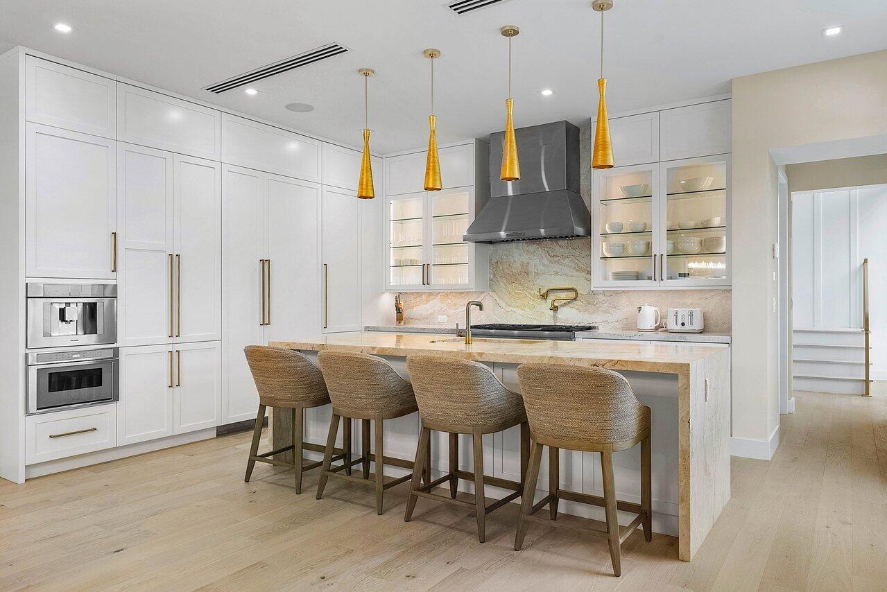 KENMONT - Residential Lease