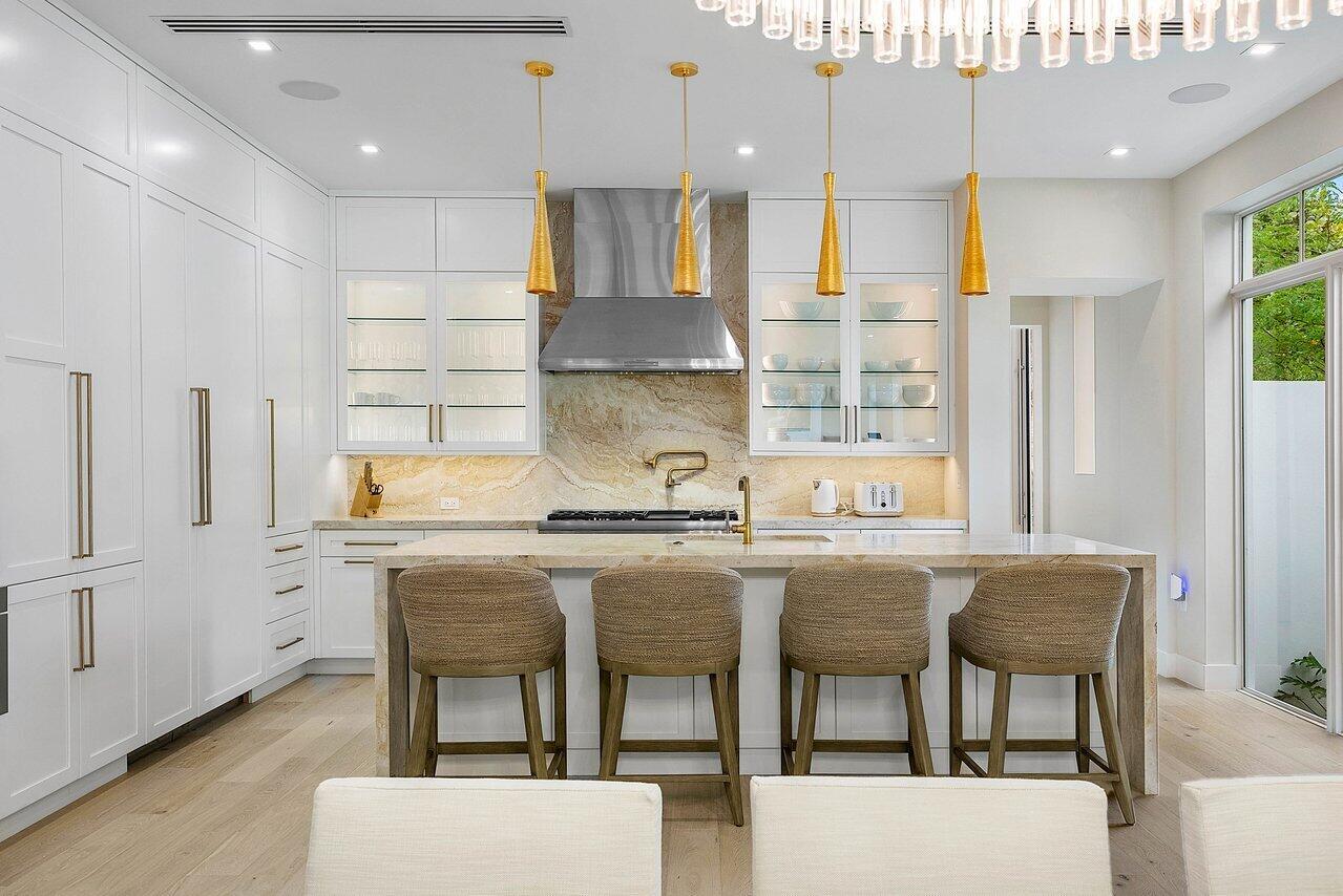 KENMONT - Residential Lease