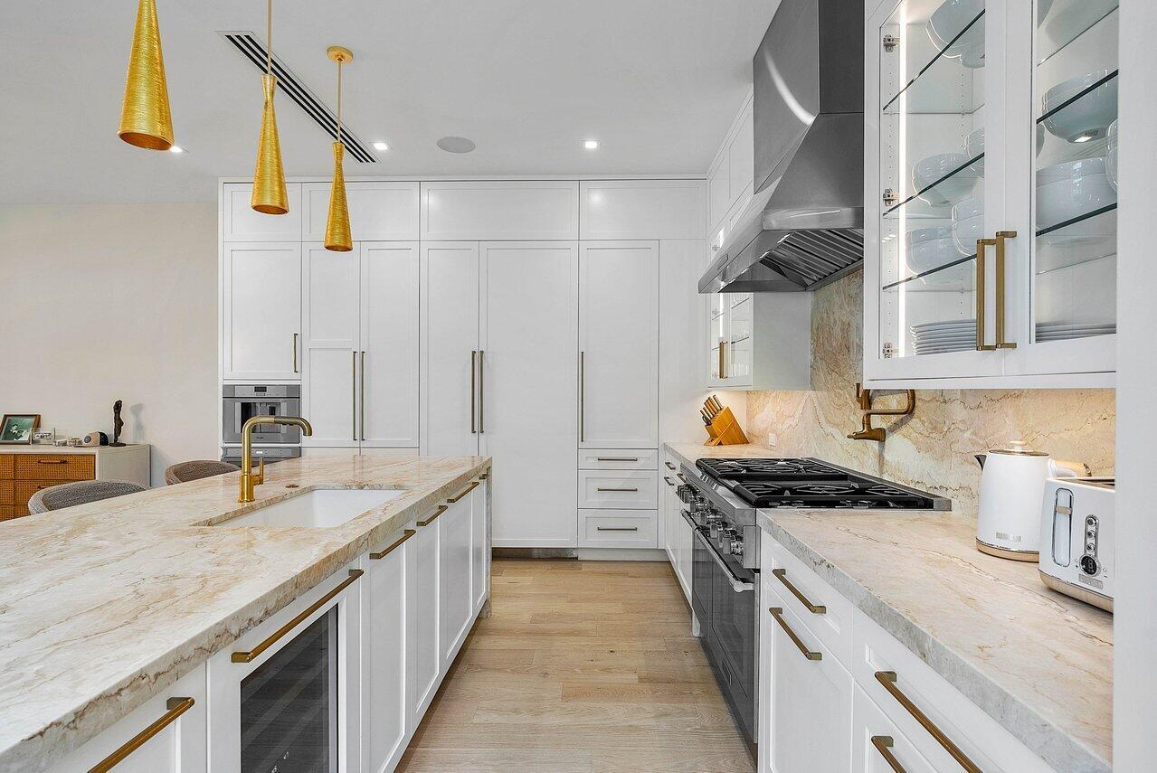 KENMONT - Residential Lease