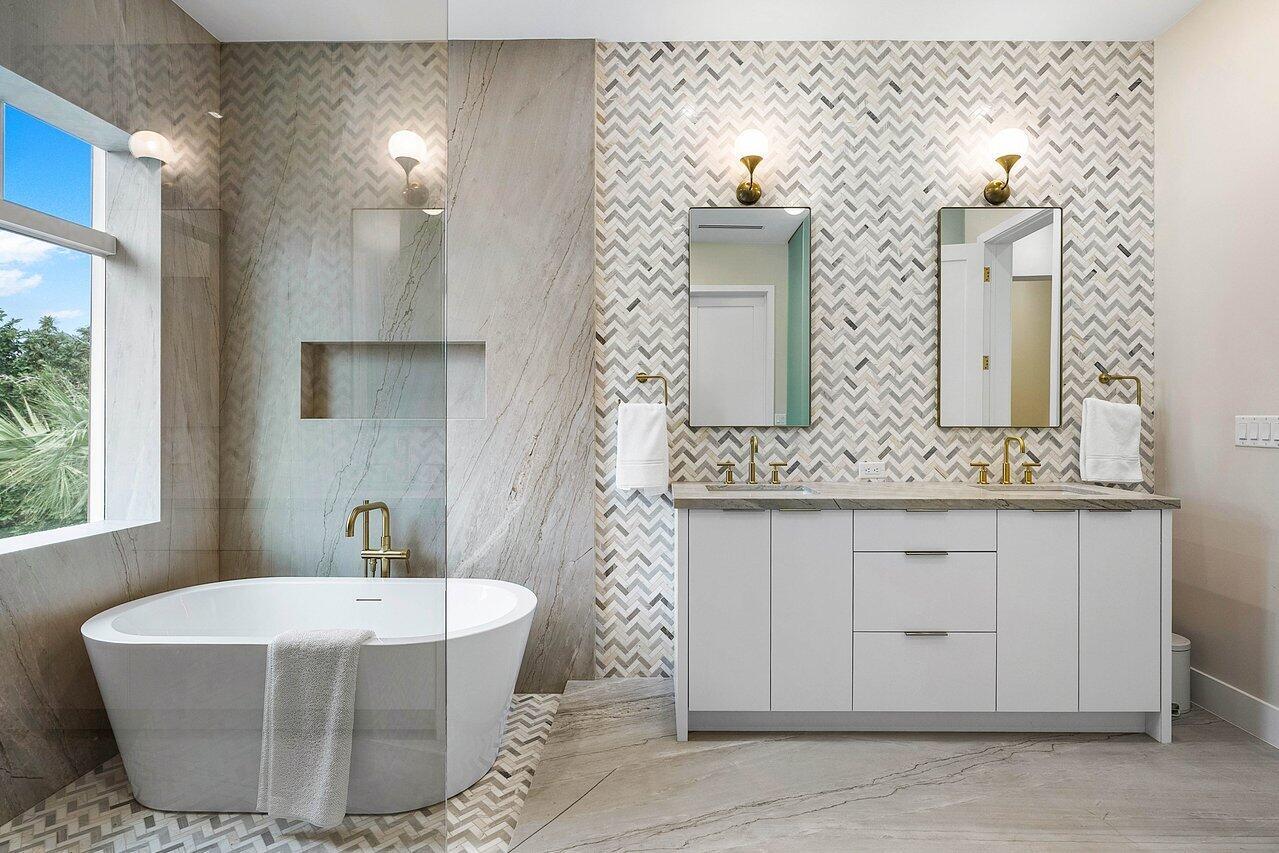 KENMONT - Residential Lease