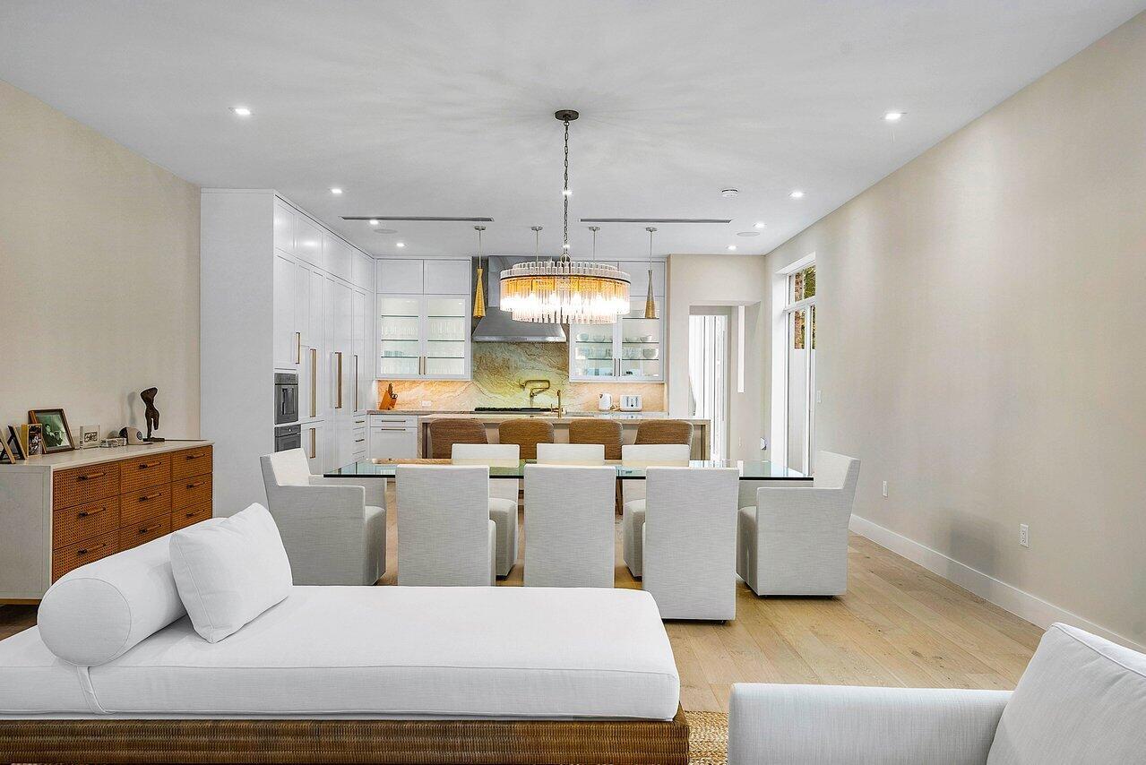 KENMONT - Residential Lease