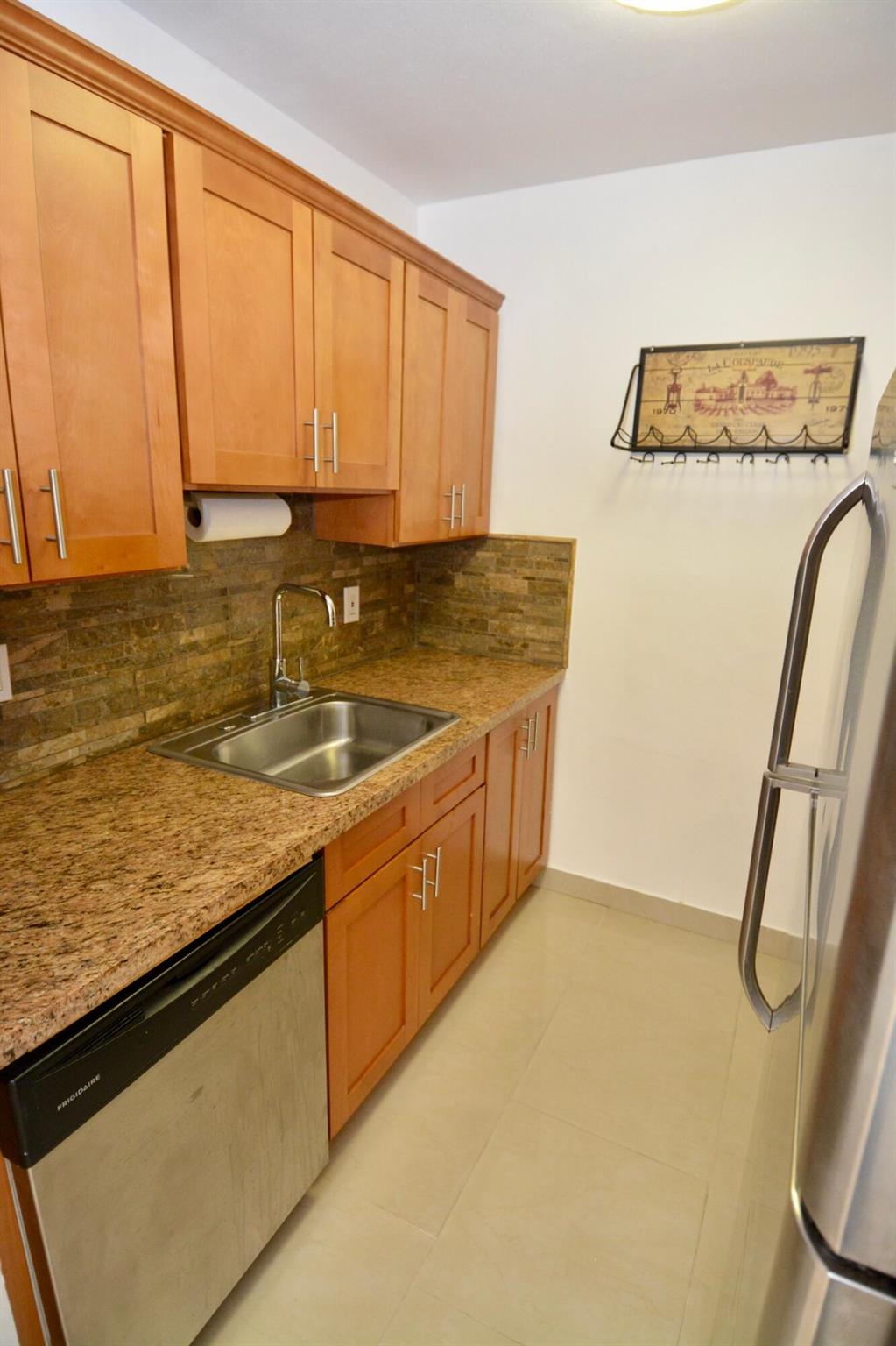 COLONY TERRACE APTS CO-OP - Residential Lease